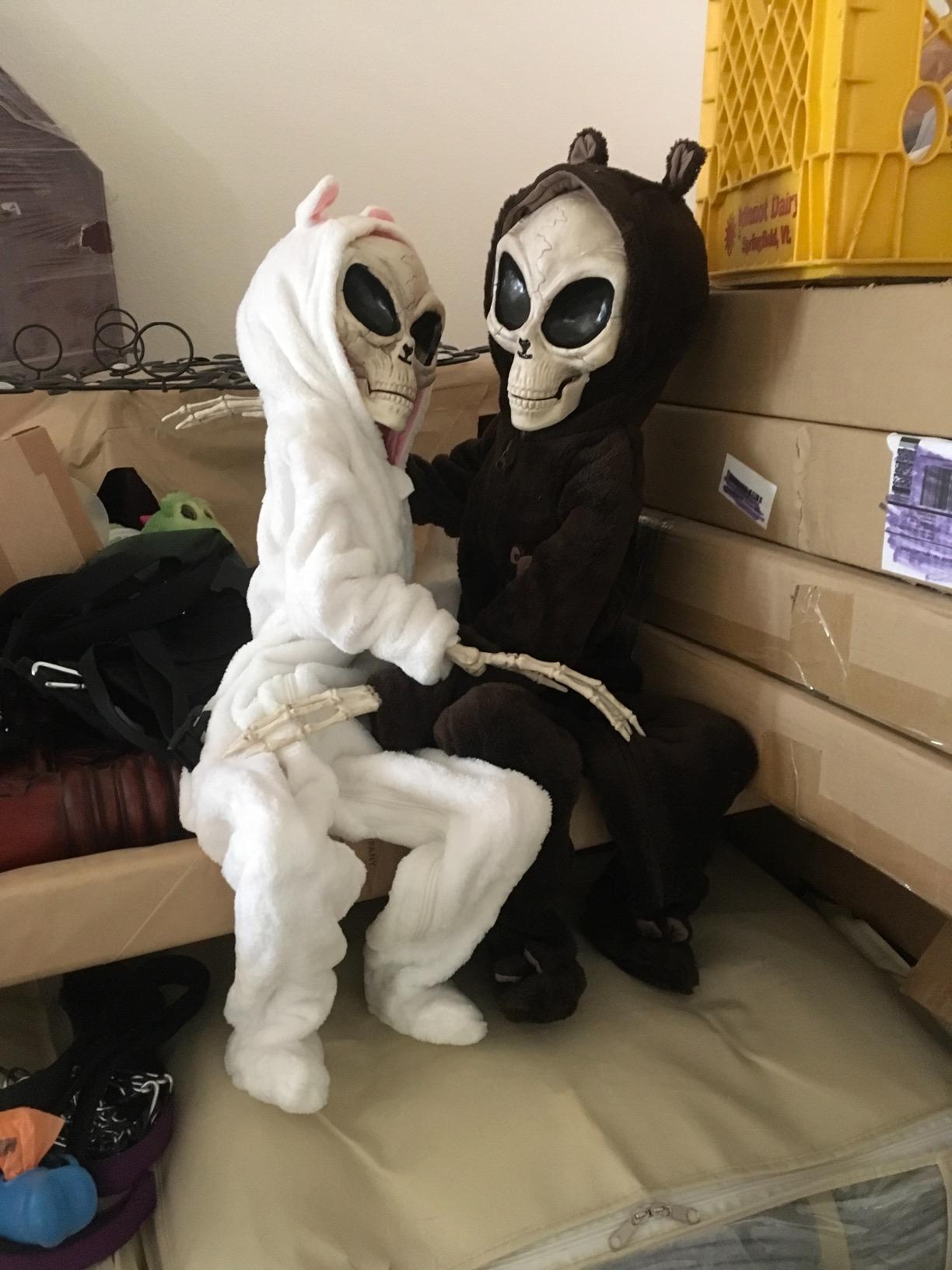 Crazy Bonez Alien Skeleton - Bone Color customer photo 1