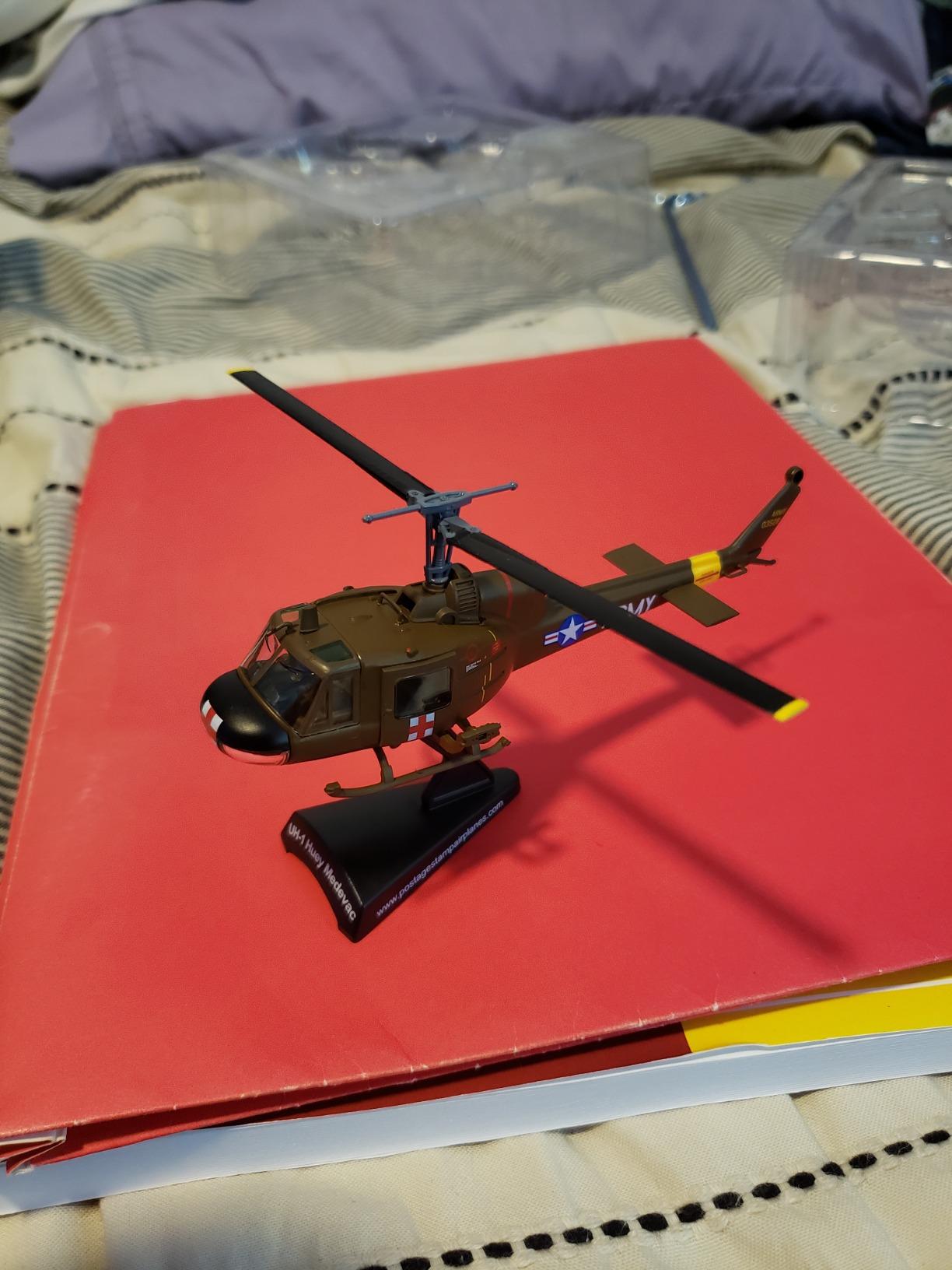 Postage Stamp Daron UH-1 Huey MEDEVAC 1/87 Scale Die-Cast Military Helicopter Model with Display Stand customer photo 1