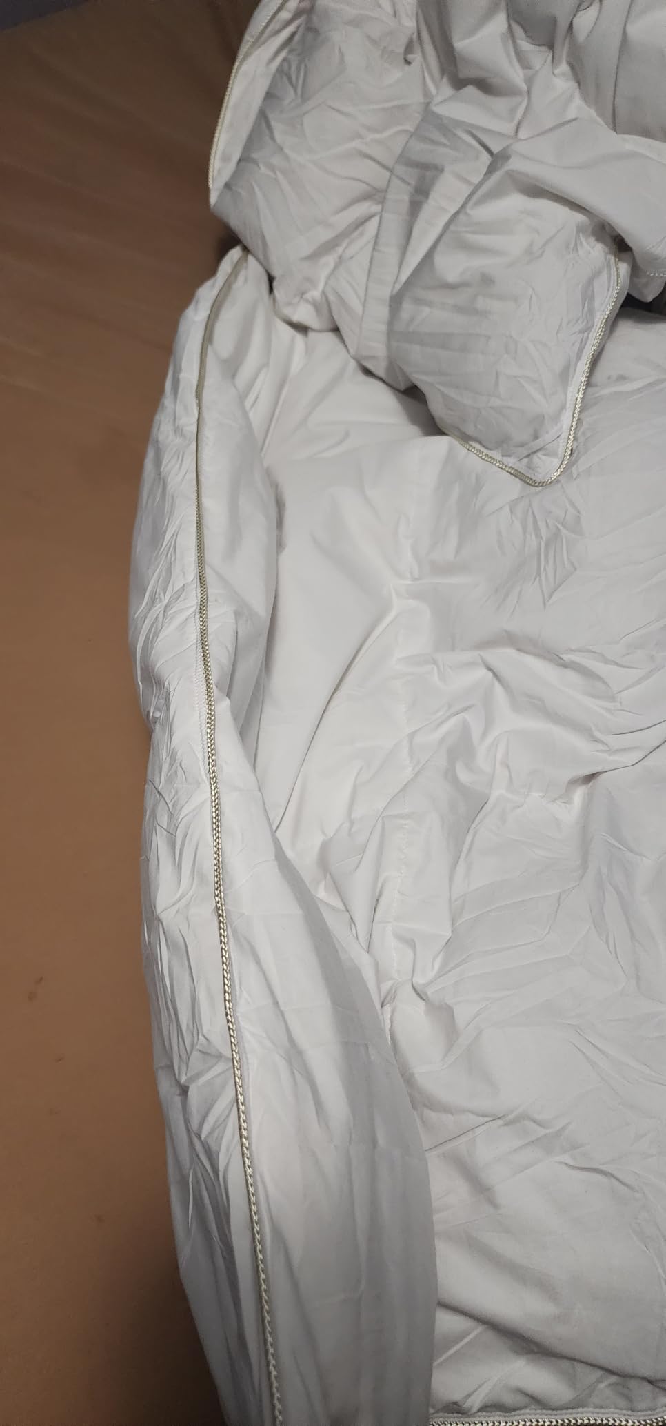Luxurious King/California King Size Goose Down Fiber Waterfowl Feather Fiber Comforter Duvet, 100% Cotton Cover, 58 oz. Fill Weight, Baffle Box Design, White Solid customer photo 1