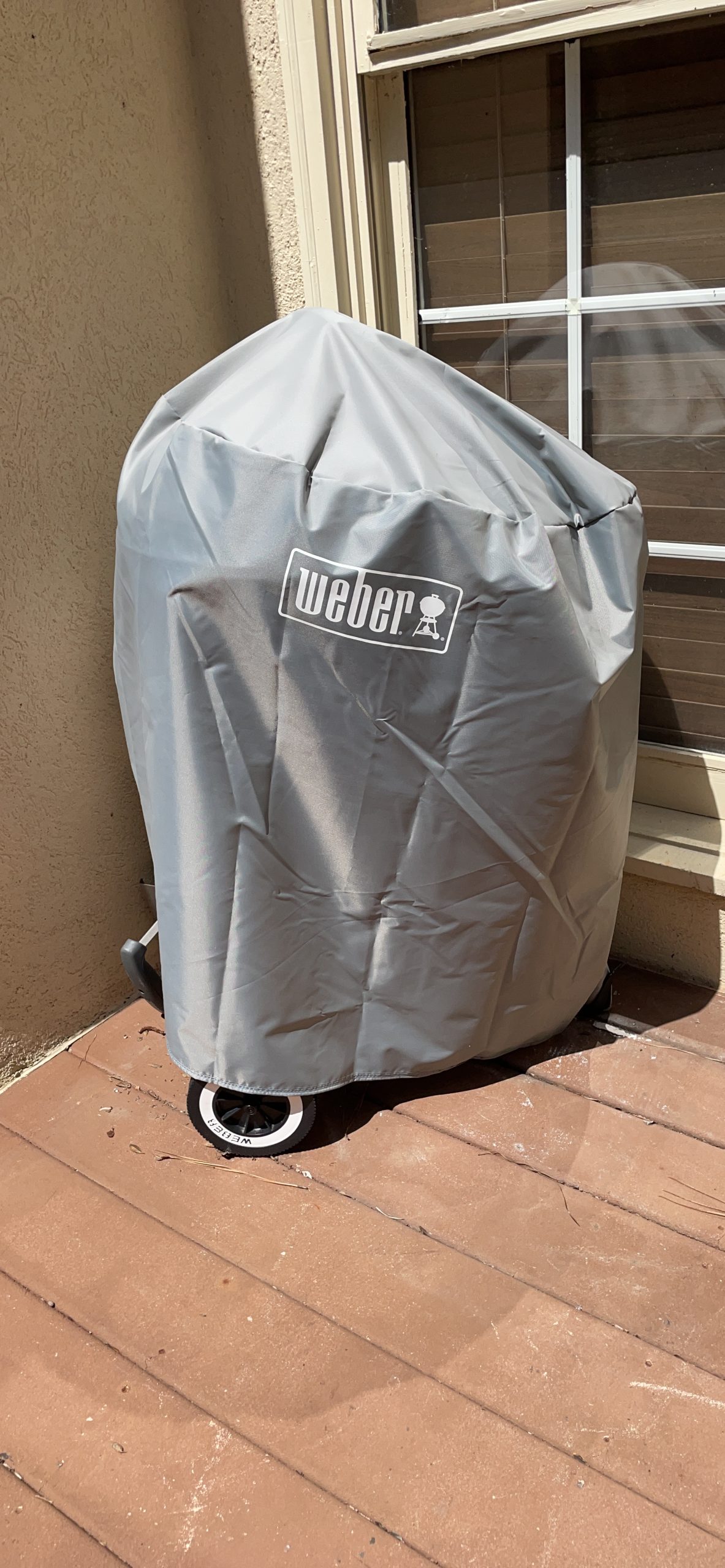 Weber 18-Inch Charcoal Kettle Grill Cover, Weber Charcoal Grill Accessory | Lightweight, Durable, Weather-Resistant Protection for 18