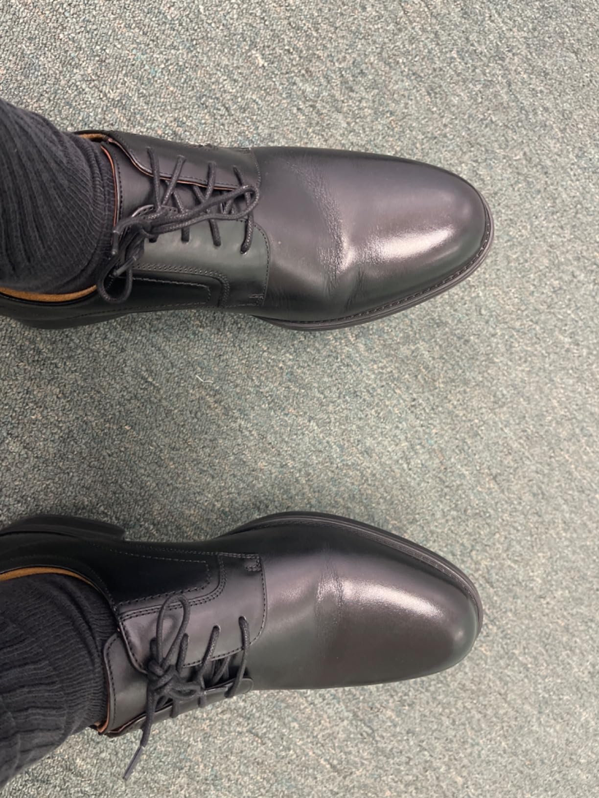 Men's Medfield Plain Toe Oxford Dress Shoe customer photo 1