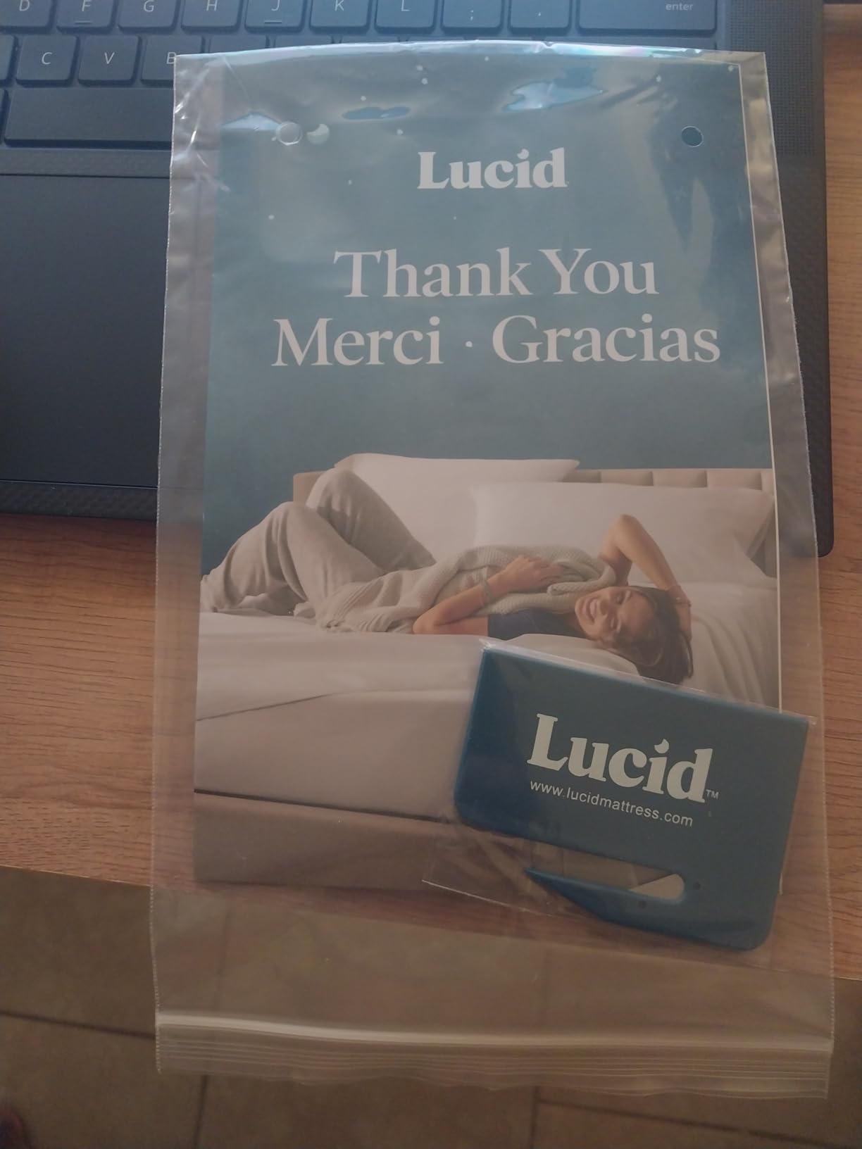 Lucid 4 Inch Memory Foam Mattress Topper, Twin XL Size - Cooling Gel Bed Topper - Pressure-Relieving Ultra Plush Feel - Ventilated Breathable Design - CertiPur Certified - Dorm Room Essentials customer photo 1