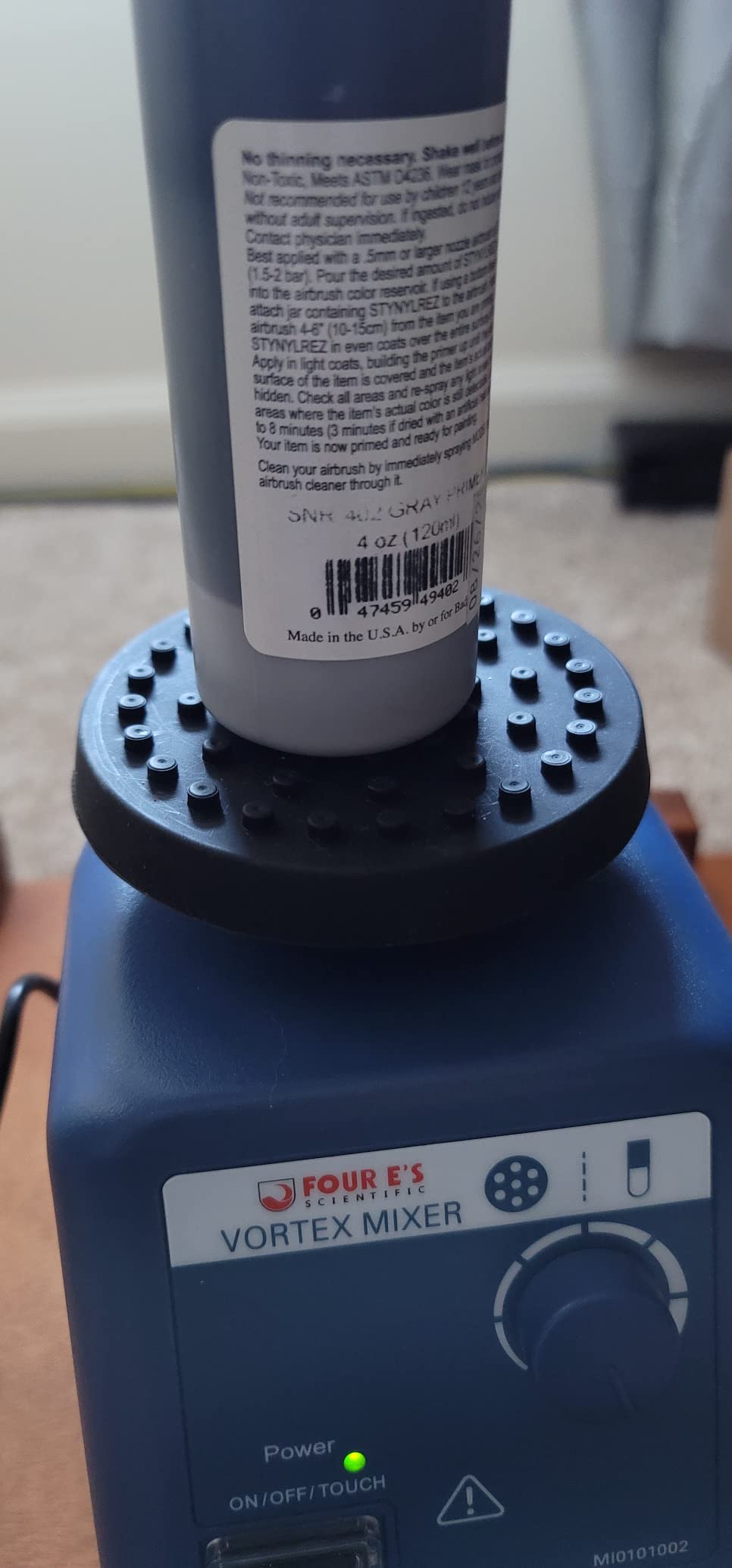 FOUR E'S SCIENTIFIC Vortex Mixer with Platform Pad, 0-3000rpm, Includes 100 Mixing Balls customer photo 1