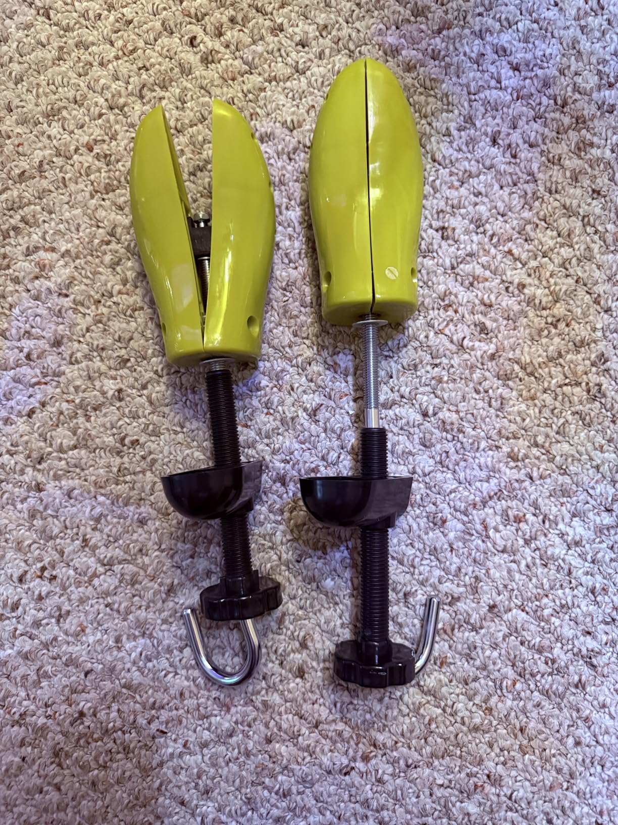 Eachway Pair of Professional 2-Way Premium Shoe Stretcher Tough Plastic Shoe Trees, Adjustable Length & Width Durable Shoe Shaper for Men and Women (Large) customer photo 2