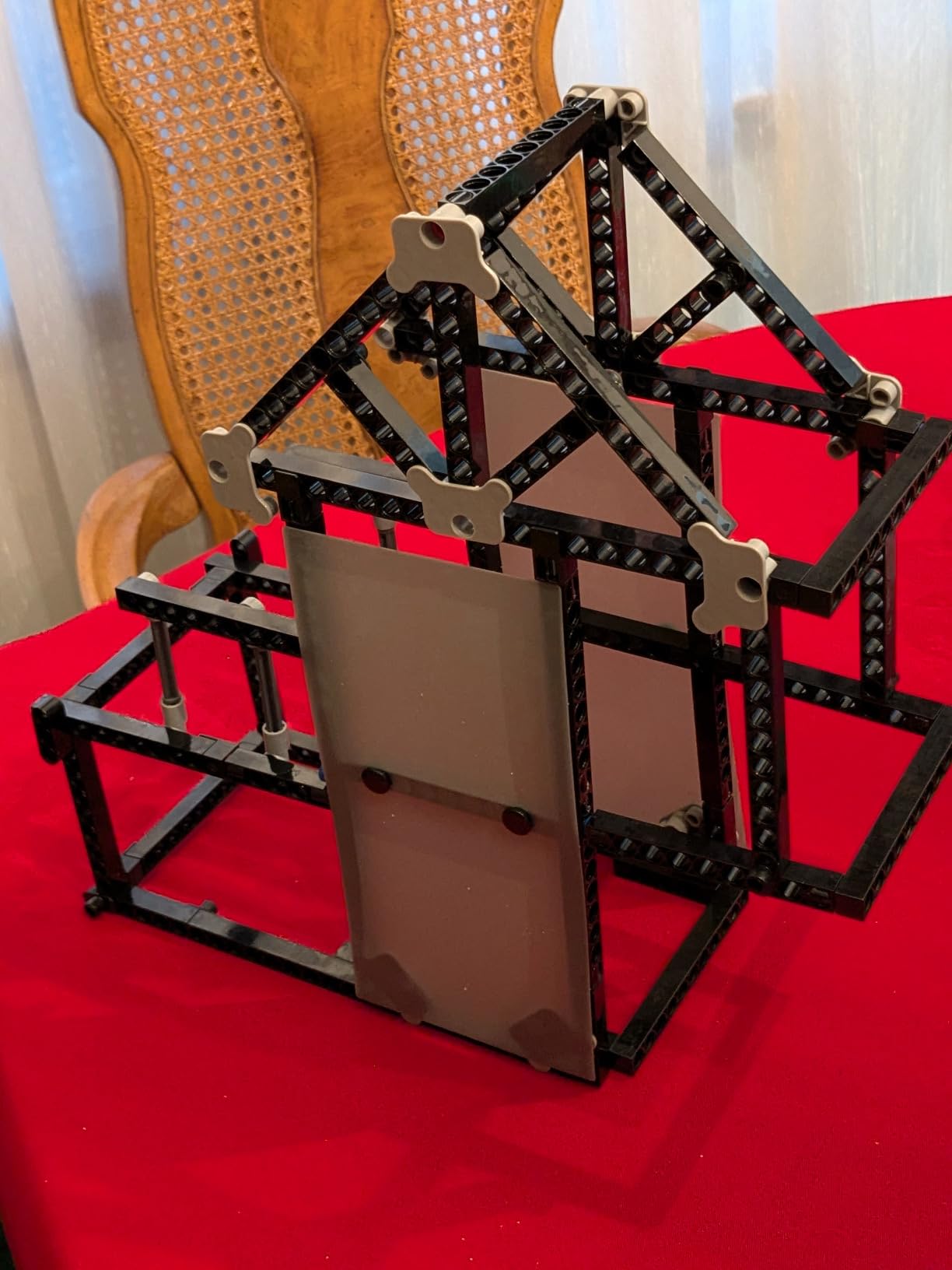Thames & Kosmos Structural Engineering: Bridges & Skyscrapers Science & Engineering Kit, Build 20 Models, Learn about Force, Load, Compression, Tension, Parents' Choice Gold Award Winner customer photo 2