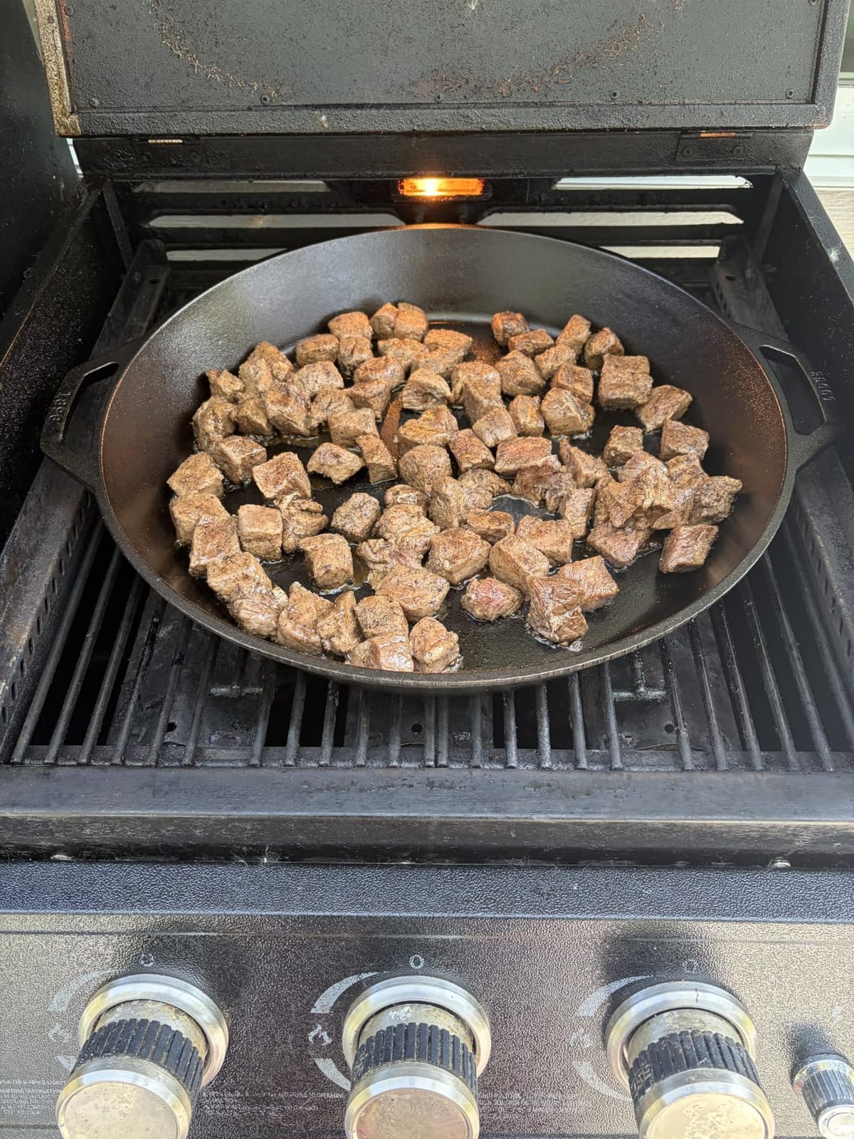 Lodge Pre-Seasoned Cast Iron Dual Handle Pan, PFAS-Free, 12 Inches customer photo 2