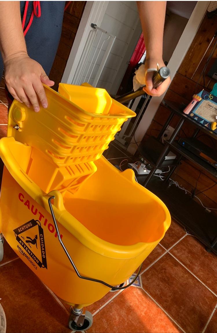 Amazon Basics Commercial Side Press Wringer Floor Cleaning Mop Bucket on Wheels, 35-Quart, Yellow customer photo 1
