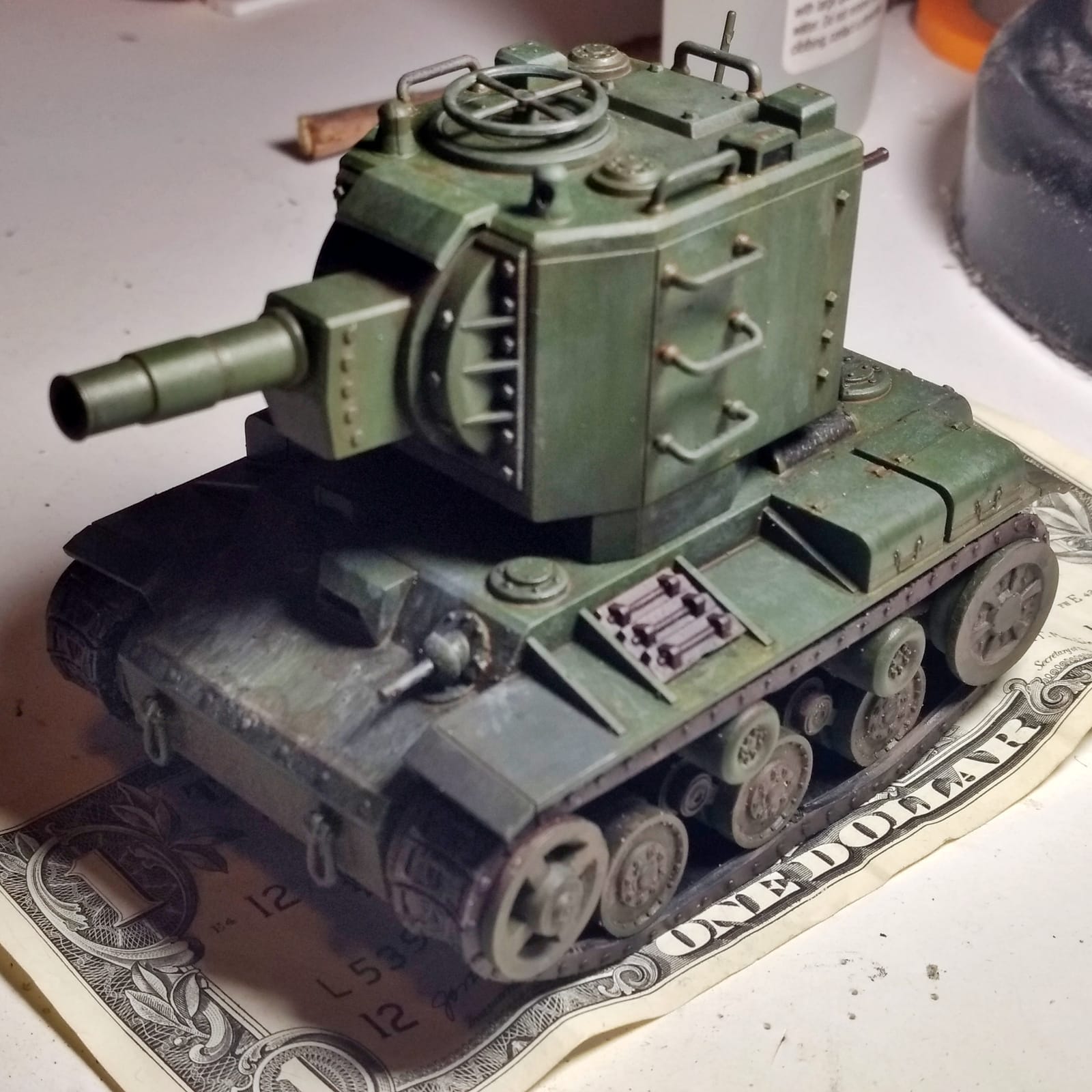 Meng WWT-004 Model - Soviet Heavy Tank Kv-2 World War Toons customer photo 1