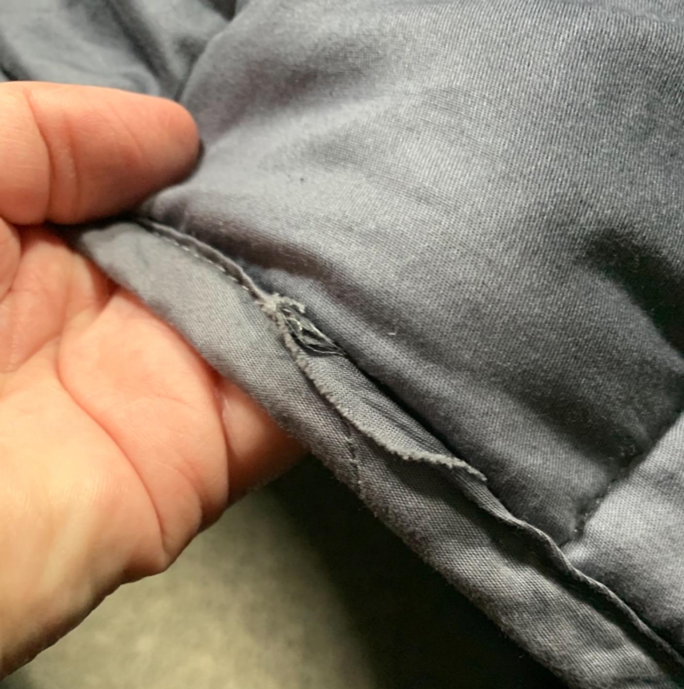 YnM 15lbs Weighted Blanket for Adults, Heavy Bed Throw Blanket with Cooling Glass Beads for All Season Use, Ideal for ~140lbs (48x72 Inches, Twin/Full, Dark Grey) customer photo 2