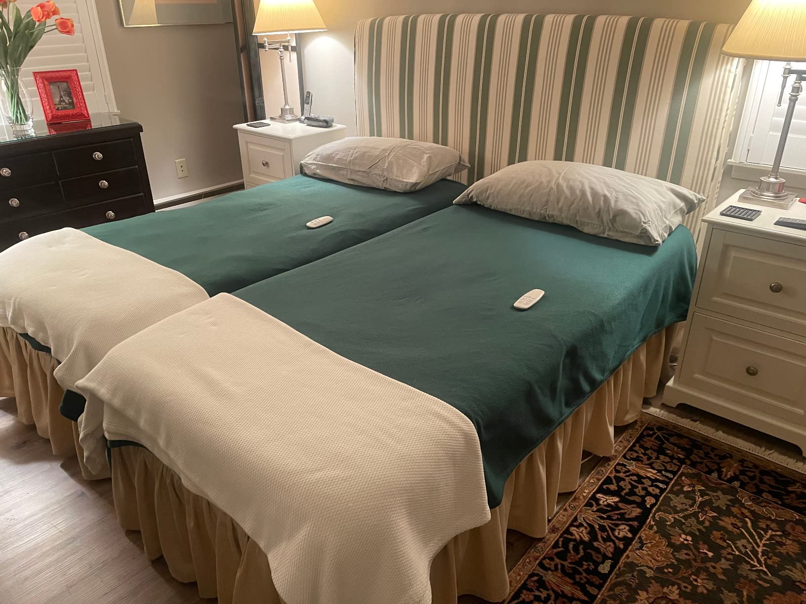 Lucid L300 Adjustable Bed Frame - USB - Memory Position - Remote, Queen customer photo 1