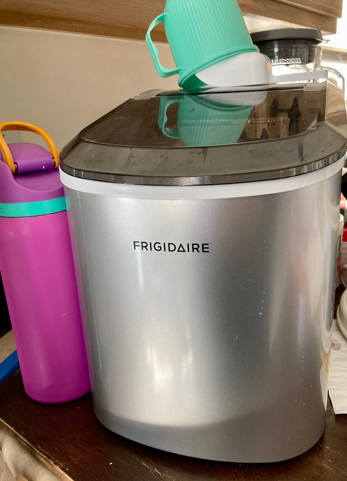 FRIGIDAIRE EFIC189-Silver Compact Ice Maker, 26 lb per Day, Silver customer photo 2