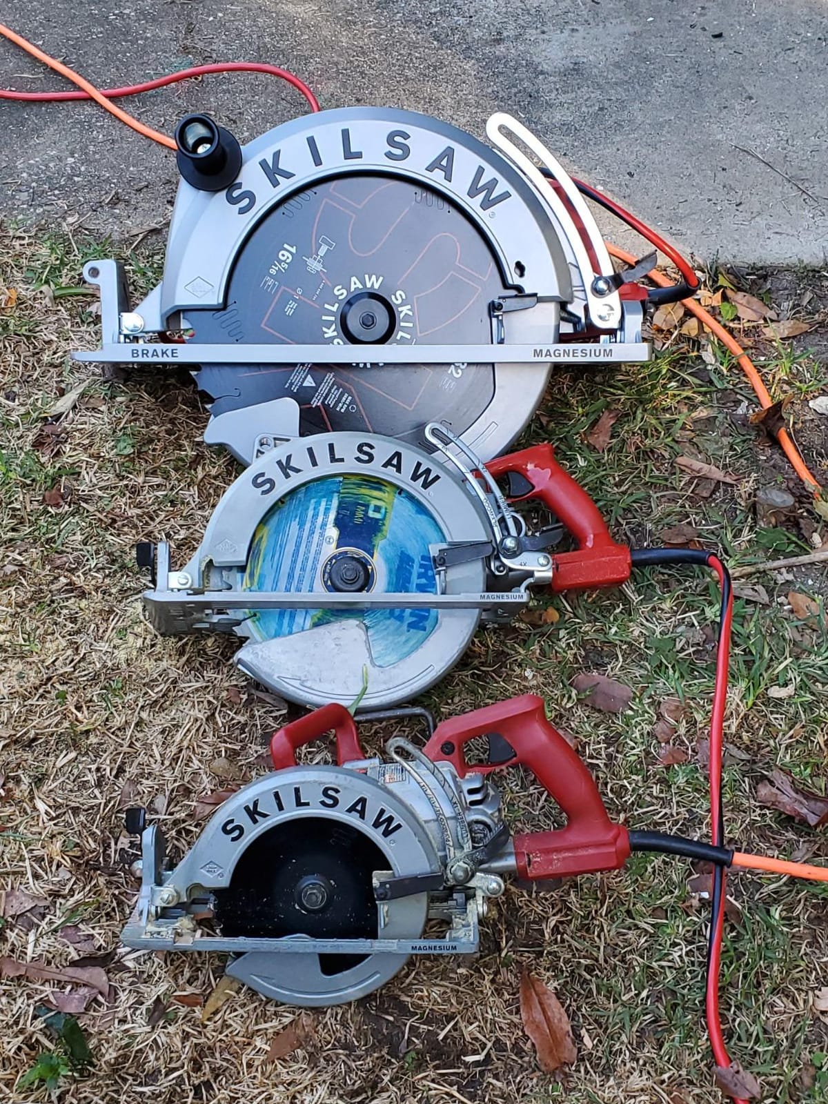 SKIL 16-5/16 In. Magnesium Worm Drive Skilsaw Circular Saw - SPT70V-11 customer photo 2