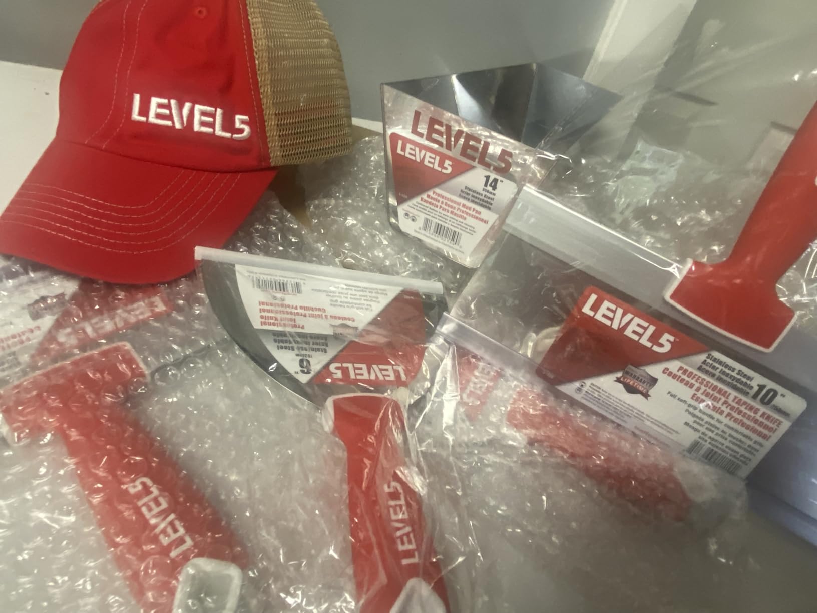 LEVEL5 Drywall Finishing Hand Tool Kit | 5, 6 Inch Joint Knives, 10, 12 Inch Taping Knives, 14 Inch Mud Pan | Stainless Steel Blades, Soft Grip Handles | Sheetrock Gyprock Plasterboard | 5-600 customer photo 1
