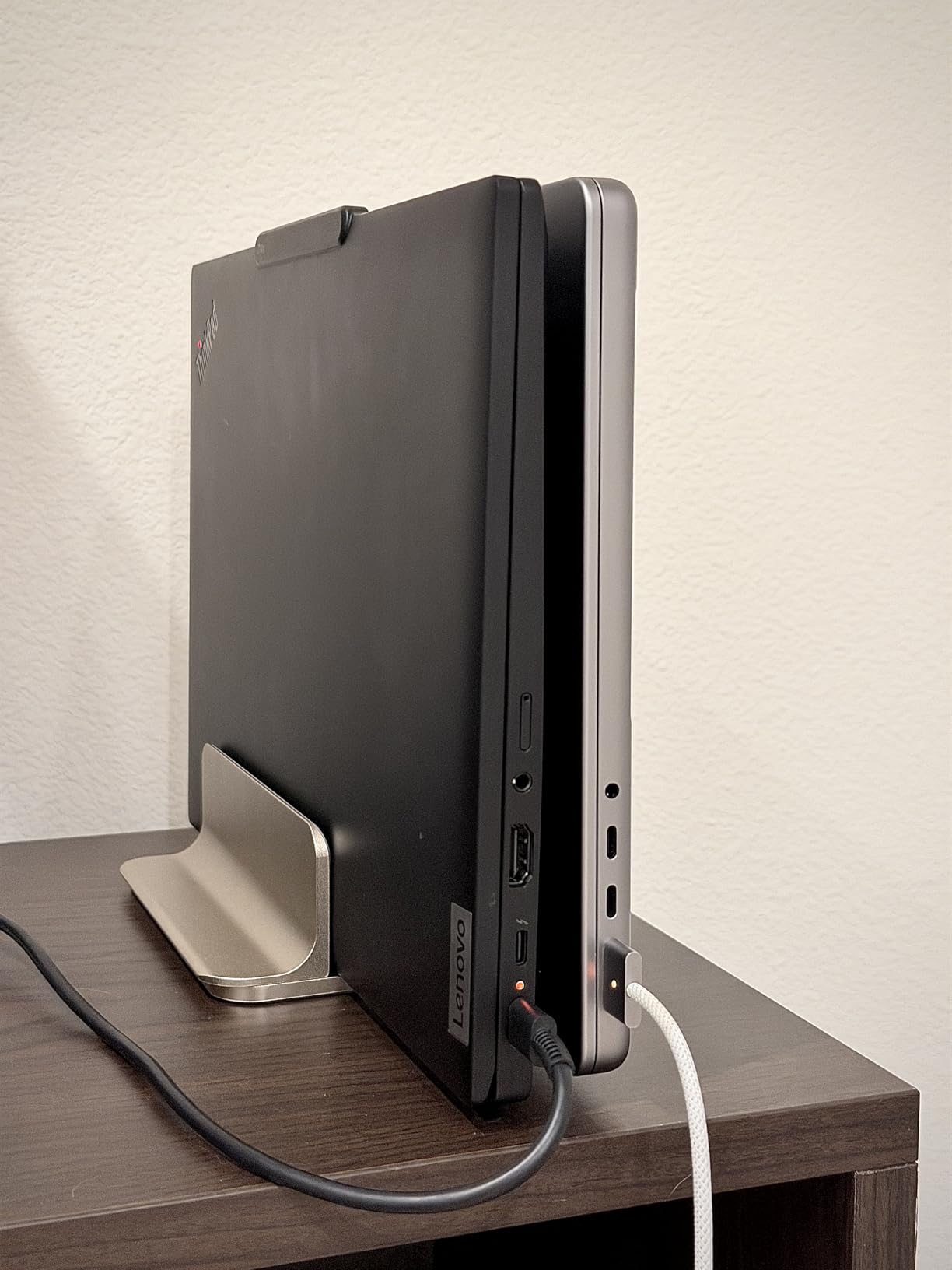 OMOTON Dual Vertical Desk Laptop Stand Holder, Fits MacBook Air/Pro, Black | Aluminum Laptop Storage Rack for Desk, Adjustable Dock for Up to 17.3 in. Gaming Laptop, Space-Saving Desk Organizer customer photo 2