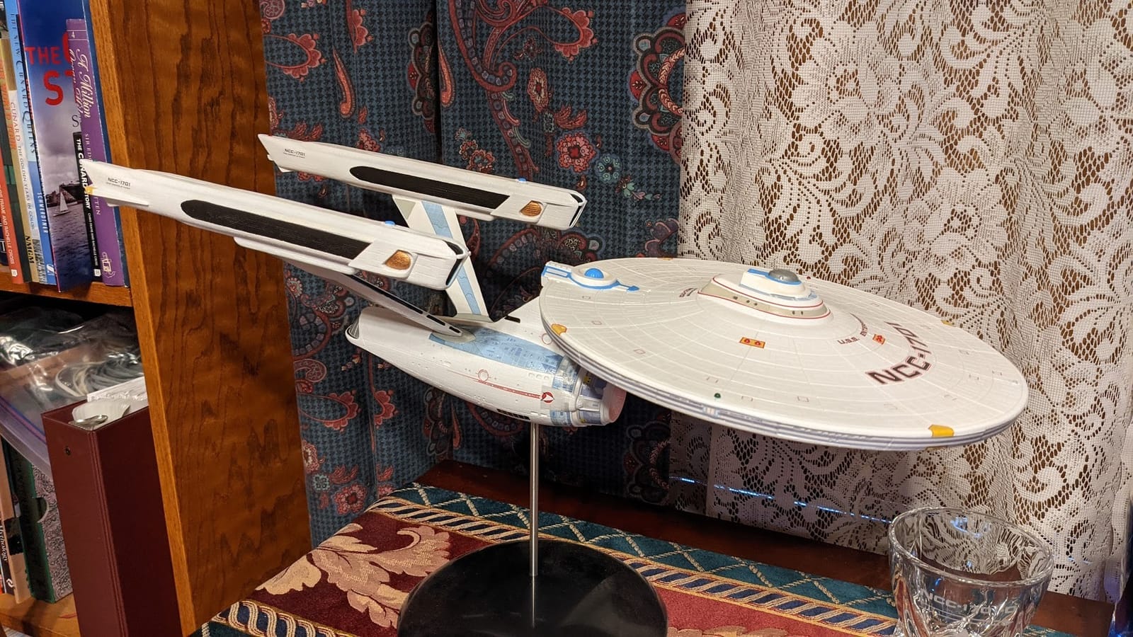 AMT Star Trek Model Kit (U.S.S. Enterprise Refit) customer photo 2