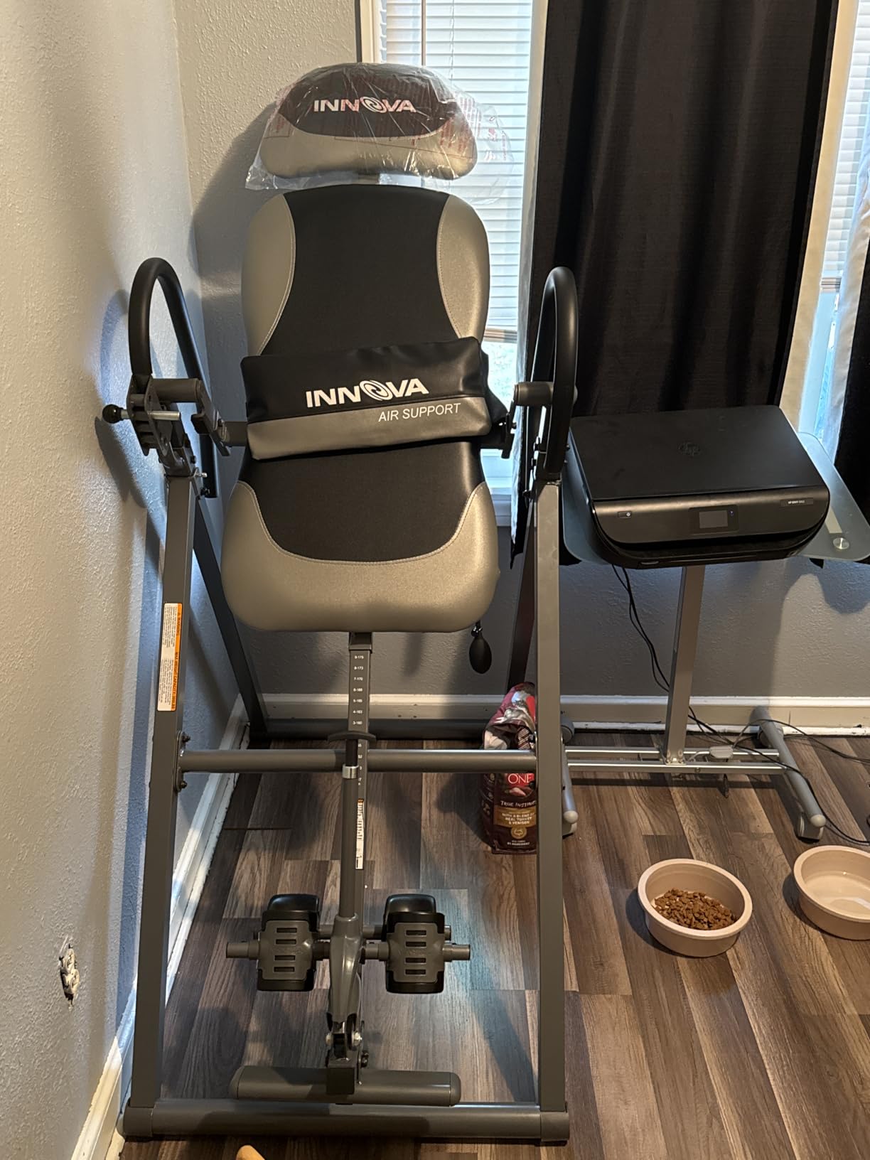 Innova ITX9900 Inversion Table with Air Lumbar Support, Black/Gray customer photo 1