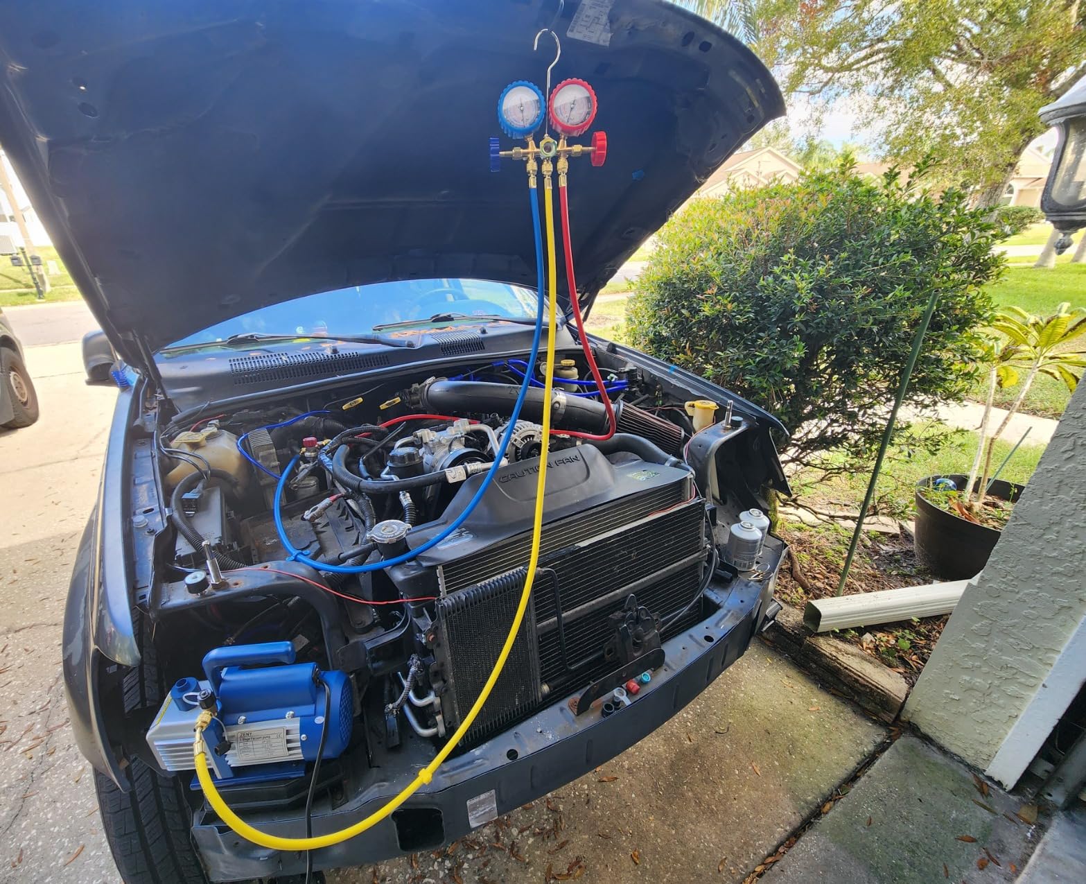 Orion Motor Tech AC Gauges, AC Manifold Gauge Set for R134a R12 R502 Refrigerant, 3 Way Car with 5FT Hoses Couplers & Adapter, Puncturing & Self Sealing Can Tap Freon Charge Kit customer photo 2