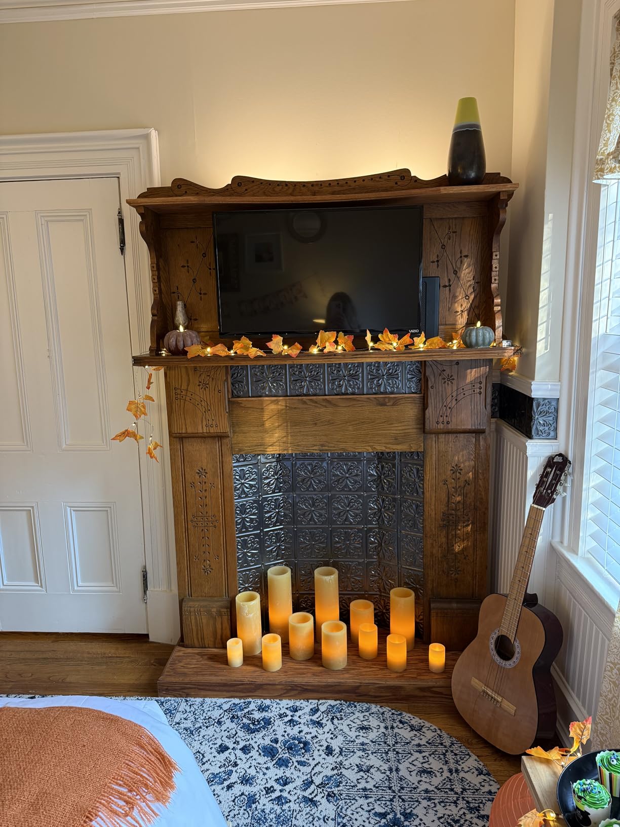 2-Pack Lighted Fall Garland, Total 16.4ft 40 LED Autumn String Lights | Battery Operated, Thanksgiving & Halloween Decorations for Home Indoor, Holiday Party Fall Decor & Friendsgiving Gifts customer photo 2