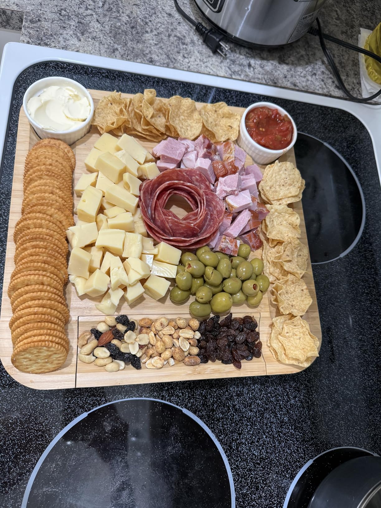SMIRLY Charcuterie Large Bamboo Cheese Board Set for Serving - House Warming Gifts for New Home, Wedding, Bridal Shower & Birthday, for Women customer photo 1