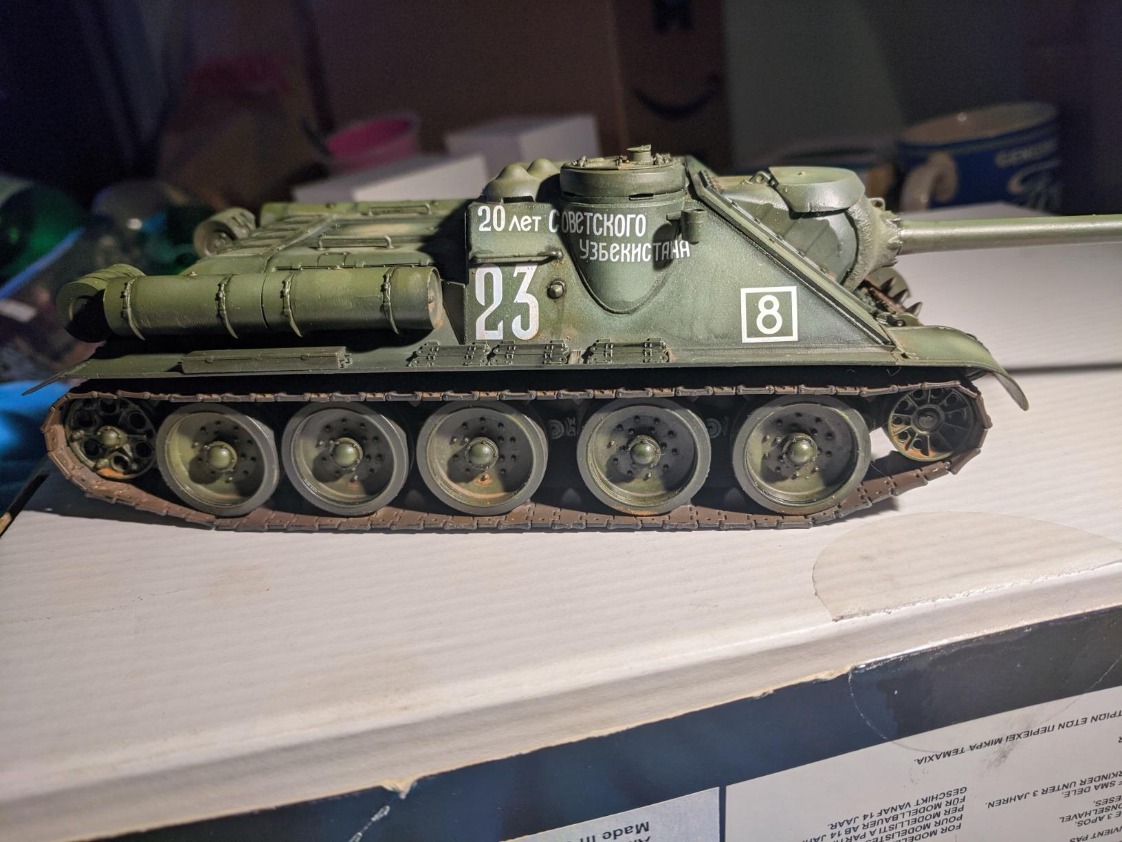 ZVEZDA 3688 - Soviet Tank Destroyer SU-100 - Unpainted Plastic Model Kit Scale 1/35 289 Details Lenght 11
