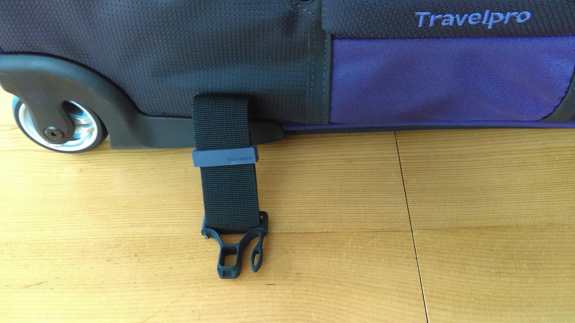 Travelpro Bold Softside Checked Rollaboard, Blue/Black, 28-Inch customer photo 2