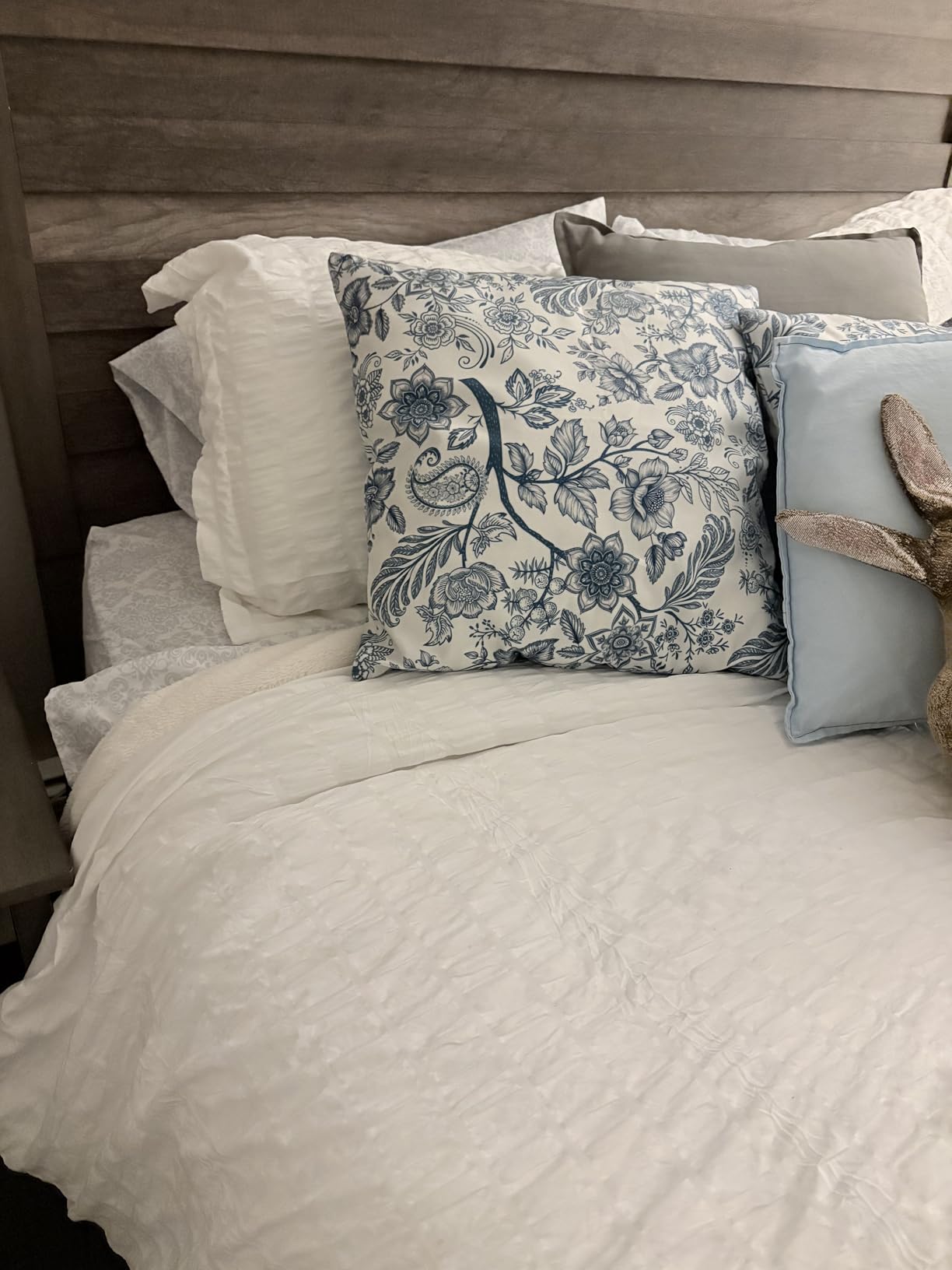 COHOME All-Season Queen Size Cooling Comforter Duvet Insert - White | Down Alternative Comforter, Luxury Hotel Breathable Soft bedding, Anti-Clump Tech & 8 Tabs, Reversible, 88 x 88 inches customer photo 2