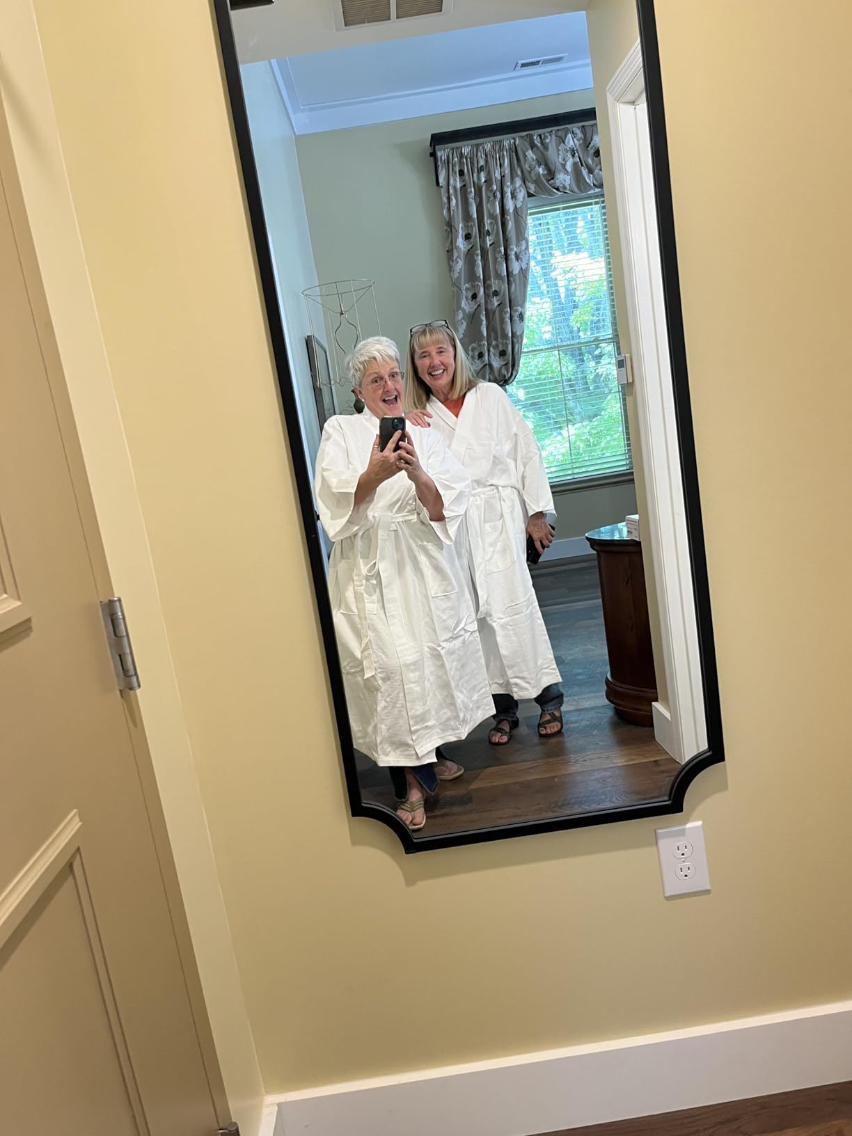 Turkish Linen Waffle Knit Lightweight Kimono Spa & Bath Robes for Women - Quick Dry - Soft customer photo 2