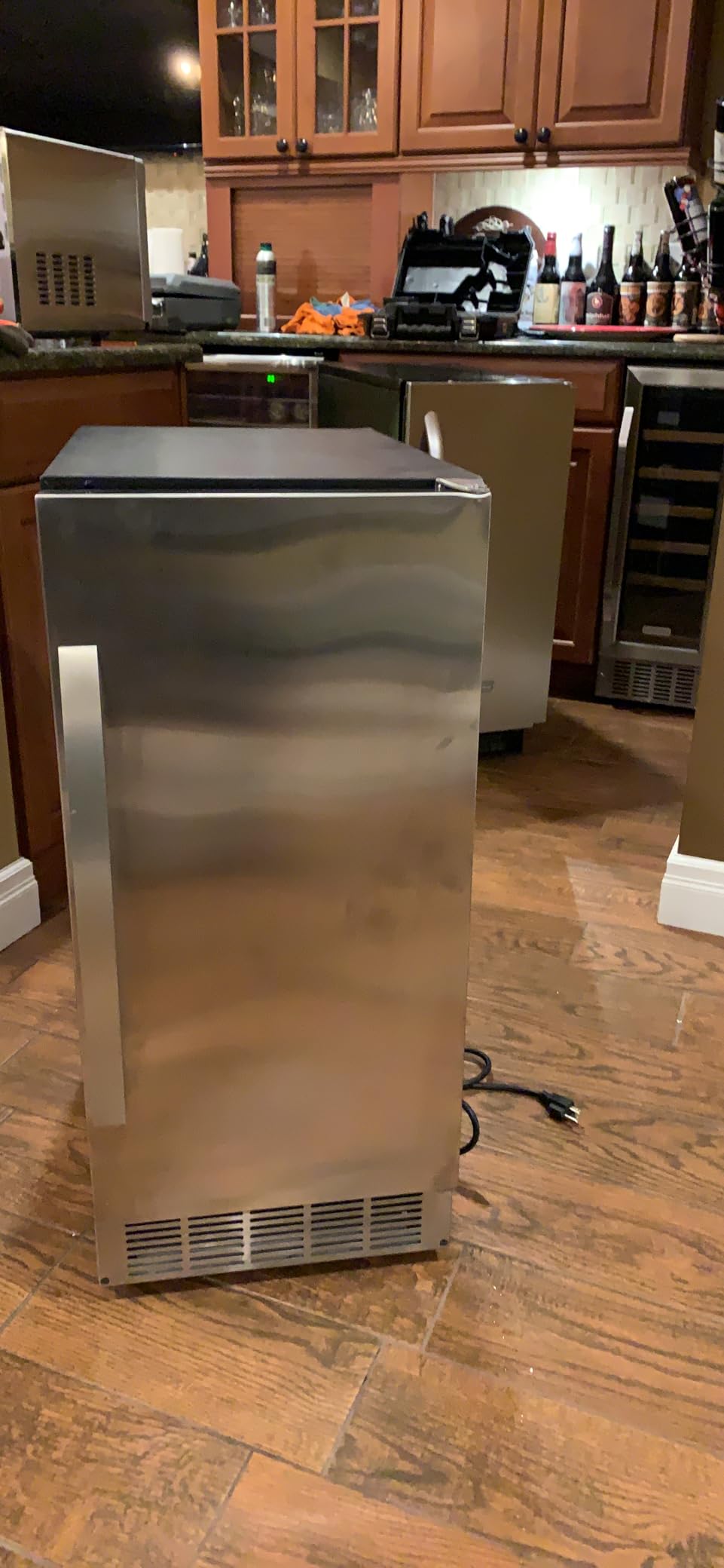 EdgeStar IB450SSP 50 lb. 15 Inch Wide Undercounter Clear Ice Maker with Drain Pump customer photo 1