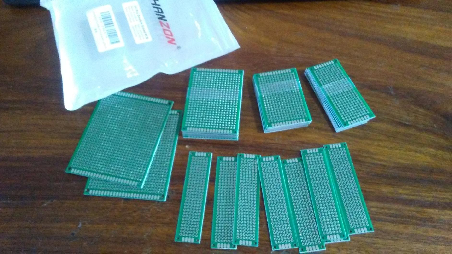 Chanzon 34 Pcs Double Sided FR4 PCB Board Tinned Through Holes 5 Sizes | (2X8 3X7 4X6 5X7 7X9) Universal Circuit Perfboard for DIY Soldering Project Compatible with Arduino Kits customer photo 2