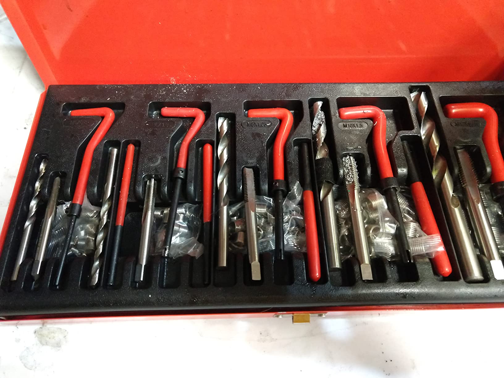 Metric Helicoil Thread Repair Kit: 131-Piece Heli Coil HSS Drills Inserts Taps & Tools M5 M6 M8 M10 M12 Automotive Engine Spark Plug Cylinder Insertion Rethreading Tools Universal Rethread Restorer customer photo 1