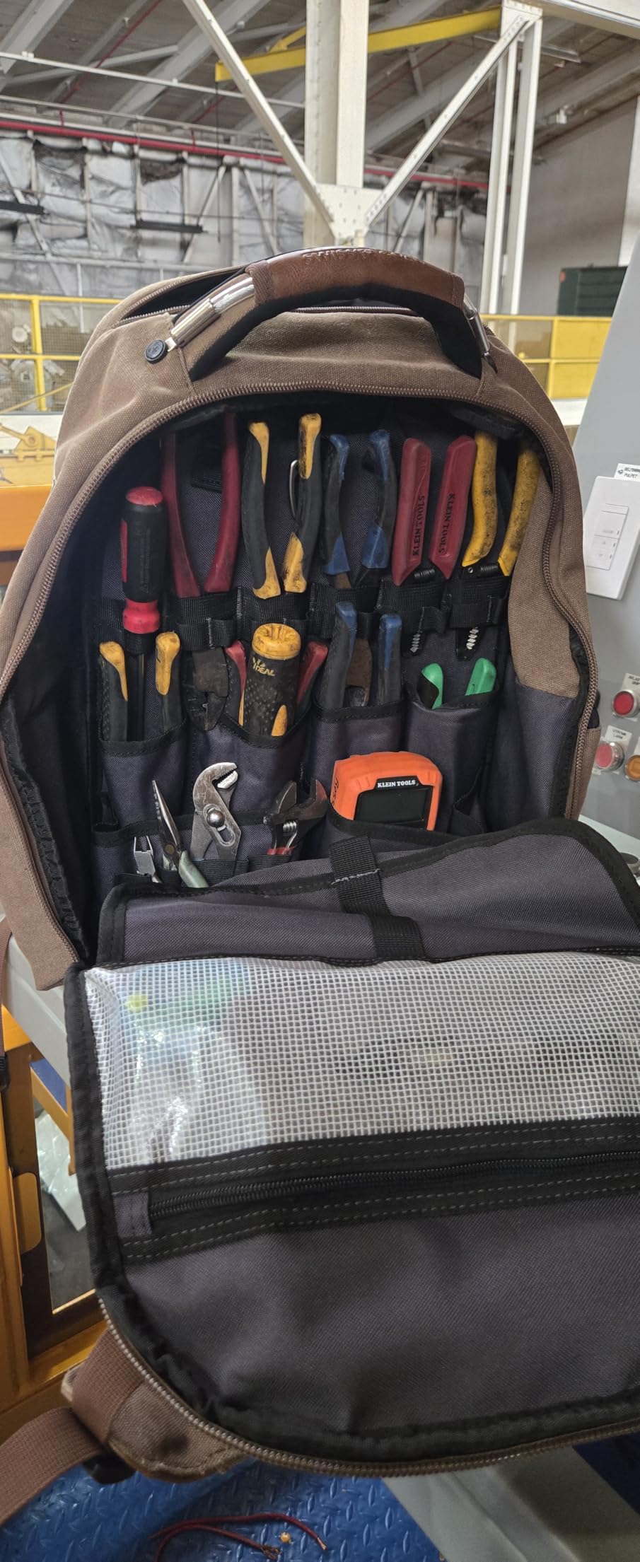 SwissGear Work Pack PRO Tool Bag Backpack, Fits 17-Inch Laptop customer photo 1