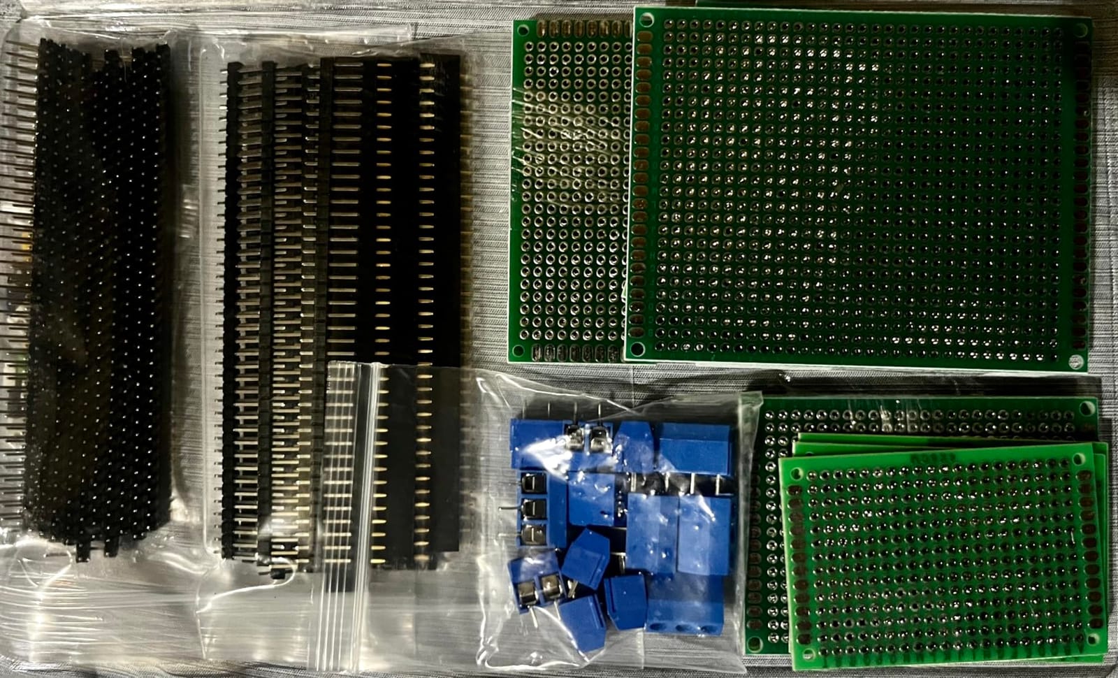 Smraza 104pcs Double Sided PCB Board Kit, Prototype Boards for DIY Soldering and Electronic Project Circuit Boards Compatible with Arduino Kits, 30PCS 40 Pin 2.54mm Male and Female Header Connector customer photo 2