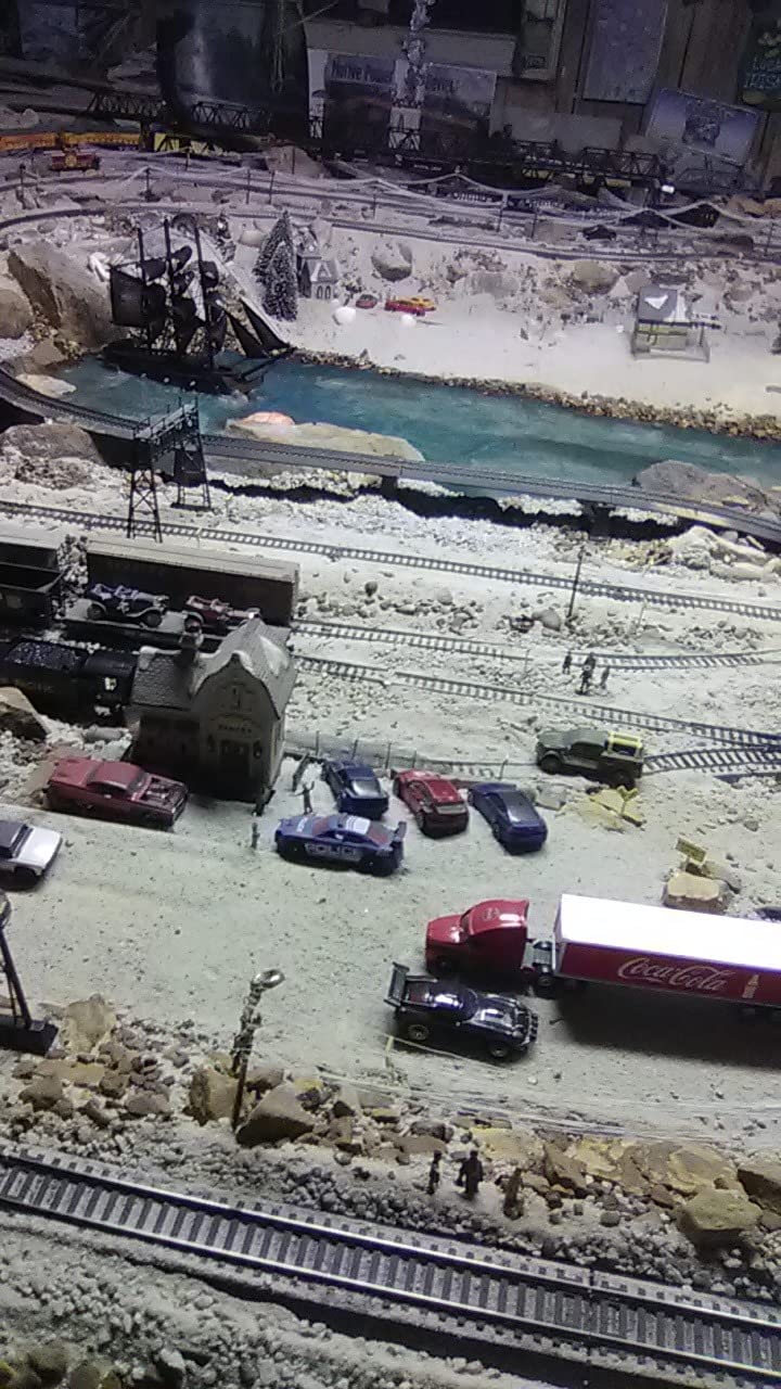 Bachmann Trains EMD GP38-2 DCC Ready Locomotive GMTX #213 HO Scale customer photo 1