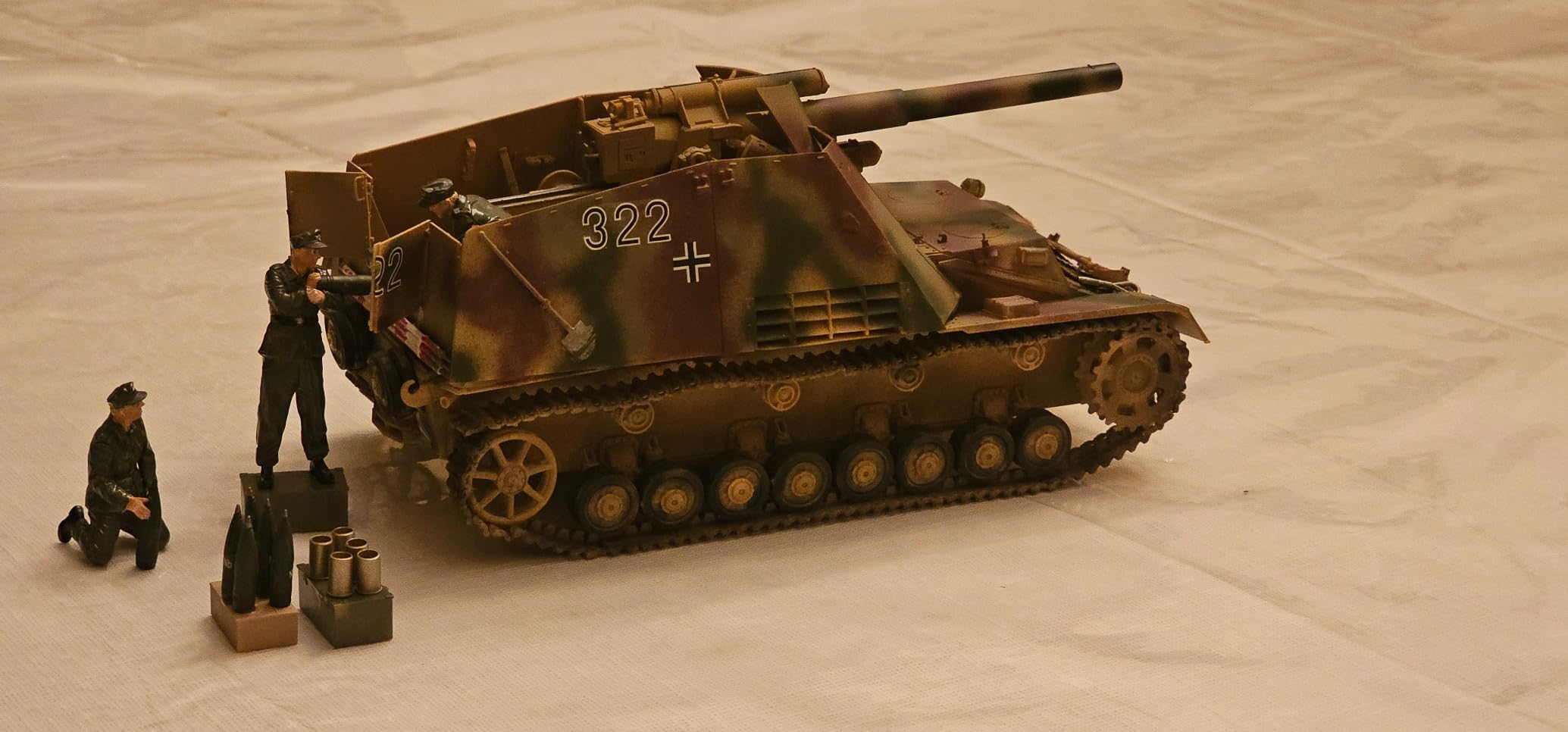 Tamiya 35367 1/35 German Heavy SP Howitzer Hummel Plastic Model Kit customer photo 1
