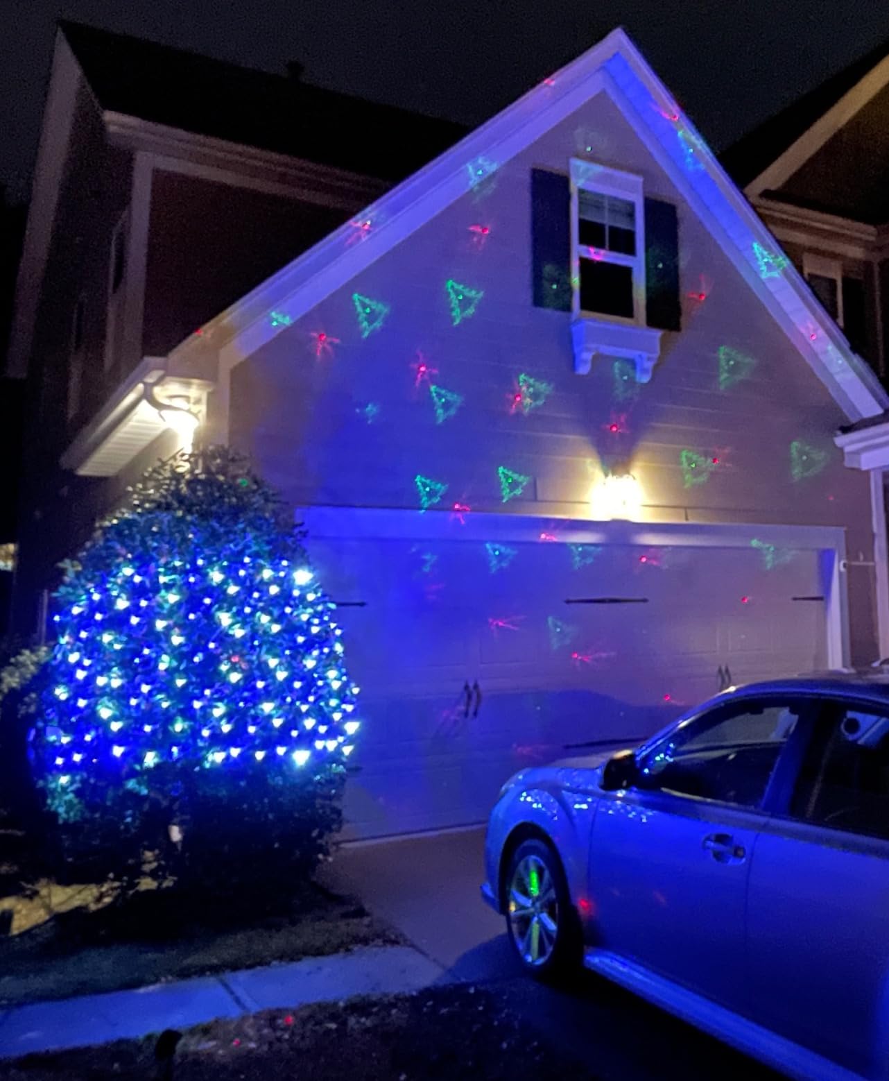Christmas Laser Lights, Projector Lights Landscape Spotlight Red and Green Star Show with Christmas Decorative Patterns for Indoor Outdoor Garden Patio Wall customer photo 2