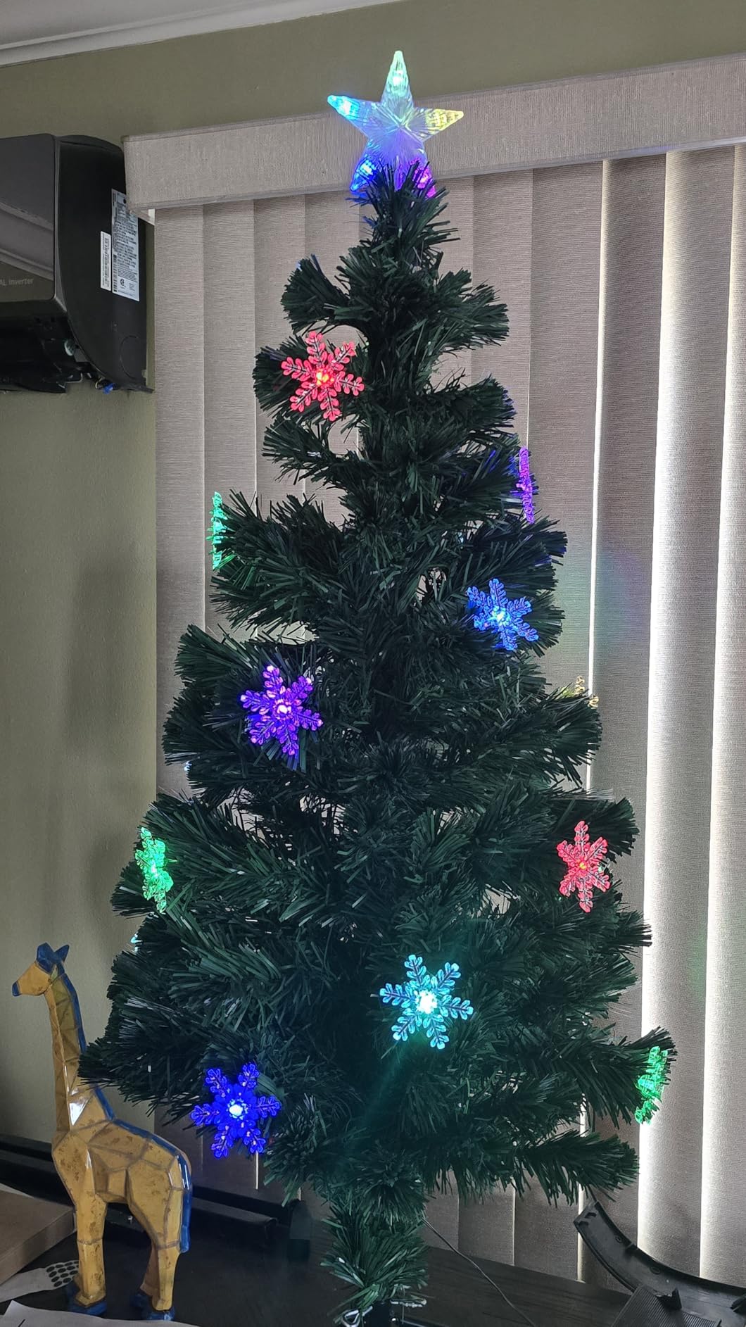 Goplus 4ft Pre-Lit Fiber Optic Christmas Tree, Artificial Xmas Full Tree with Colorful Snowflake LED Lights, 125 Branch Tips, Foldable Metal Base, for Office Home Holiday Decor customer photo 1