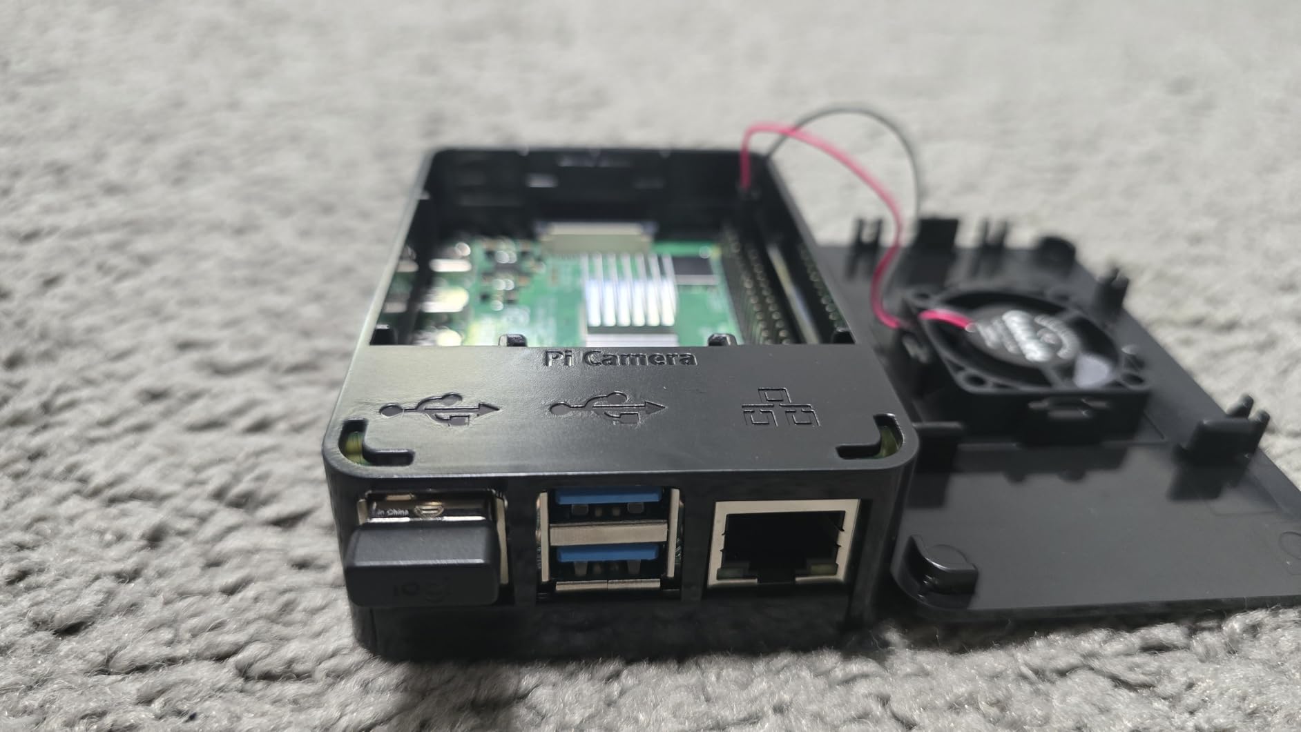 CanaKit Raspberry Pi 4 4GB Starter PRO Kit - 4GB RAM customer photo 2