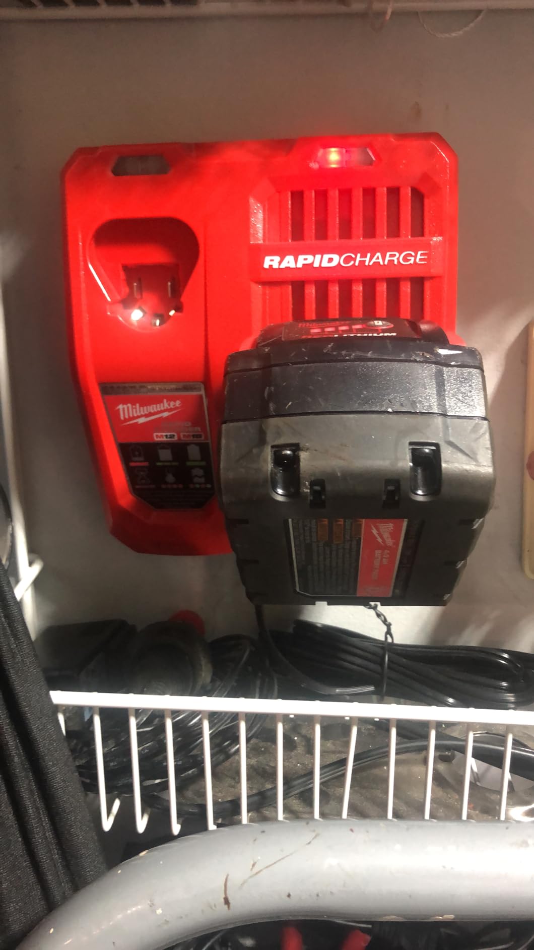 Milwaukee 48-59-1808 M12 and M18 12 Volt/18 Volt Lithium-Ion Multi-Voltage Rapid Battery Charger customer photo 2