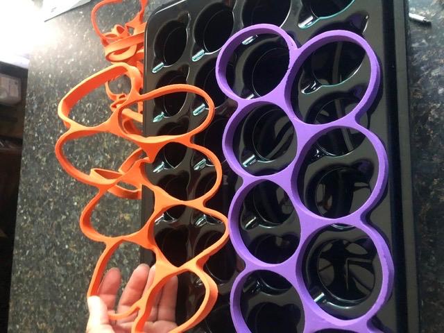 DWC Cloner Rooting Recirculating System 24 Site Cutting Clone and Seeding Root 2 in 1 Deep Water Cloner 24 Site with Clear Humidity Propagation Dome (Black) customer photo 1
