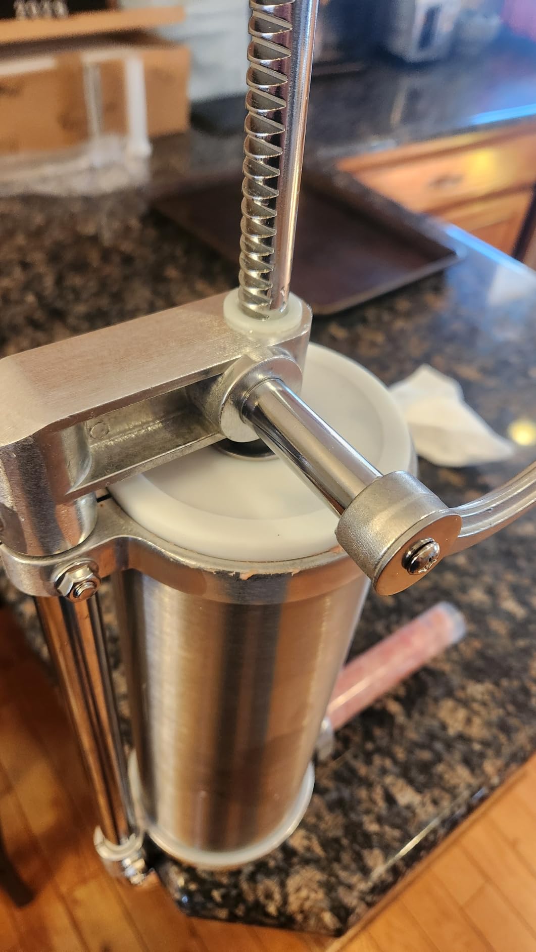 Sausage Stuffer, Stainless Steel Homemade Sausage Maker Vertical Meat Filling Kitchen Machine, Packed 8 Stuffing Tubes (2.5LBS VERTICAL) customer photo 1