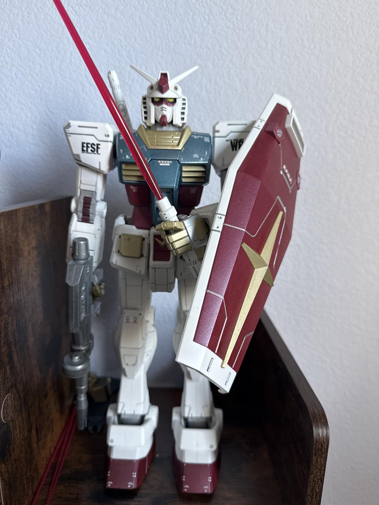Electronic Arts Bandai Hobby - RX-78-2 GUNDAM 1/48, Bandai Mega Size Black customer photo 2