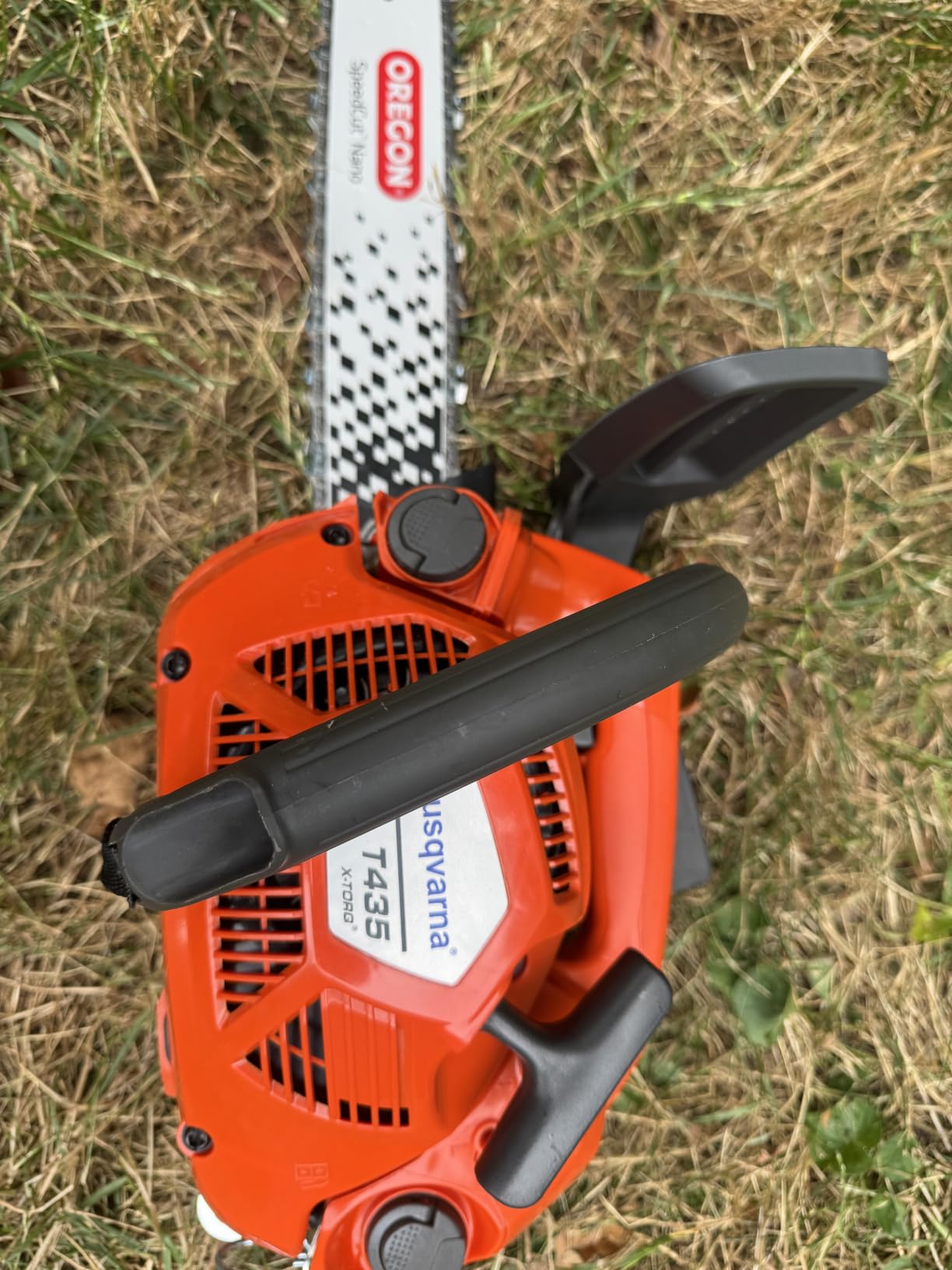 Husqvarna T435 12 in. 35.2cc Top Handle Gas Chainsaw customer photo 1