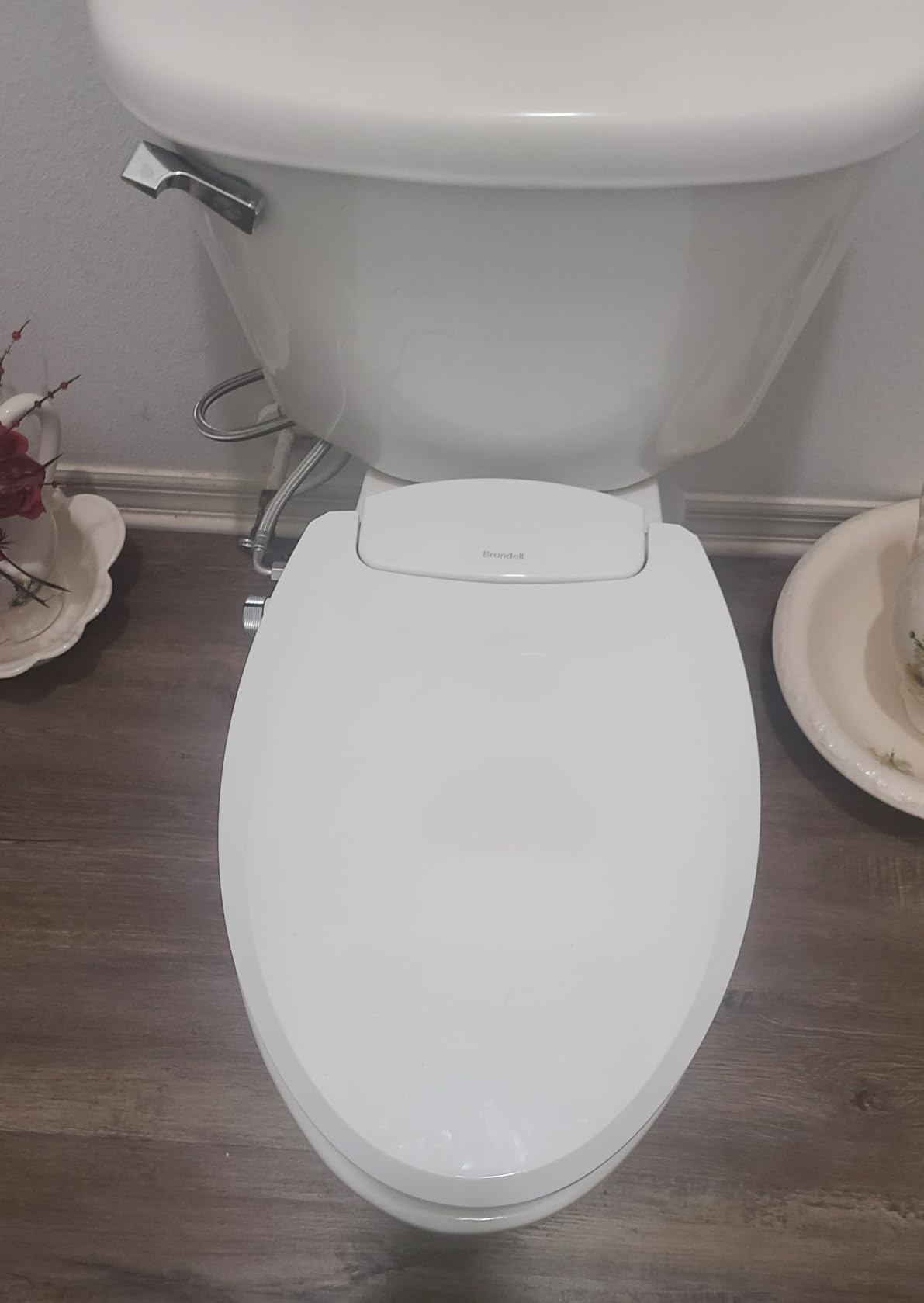 Brondell Bidet Toilet Seat Non-Electric Swash Ecoseat, Fits Elongated Toilets, White - Dual Nozzle System, Ambient Water Temperature - Bidet with Easy Installation customer photo 1