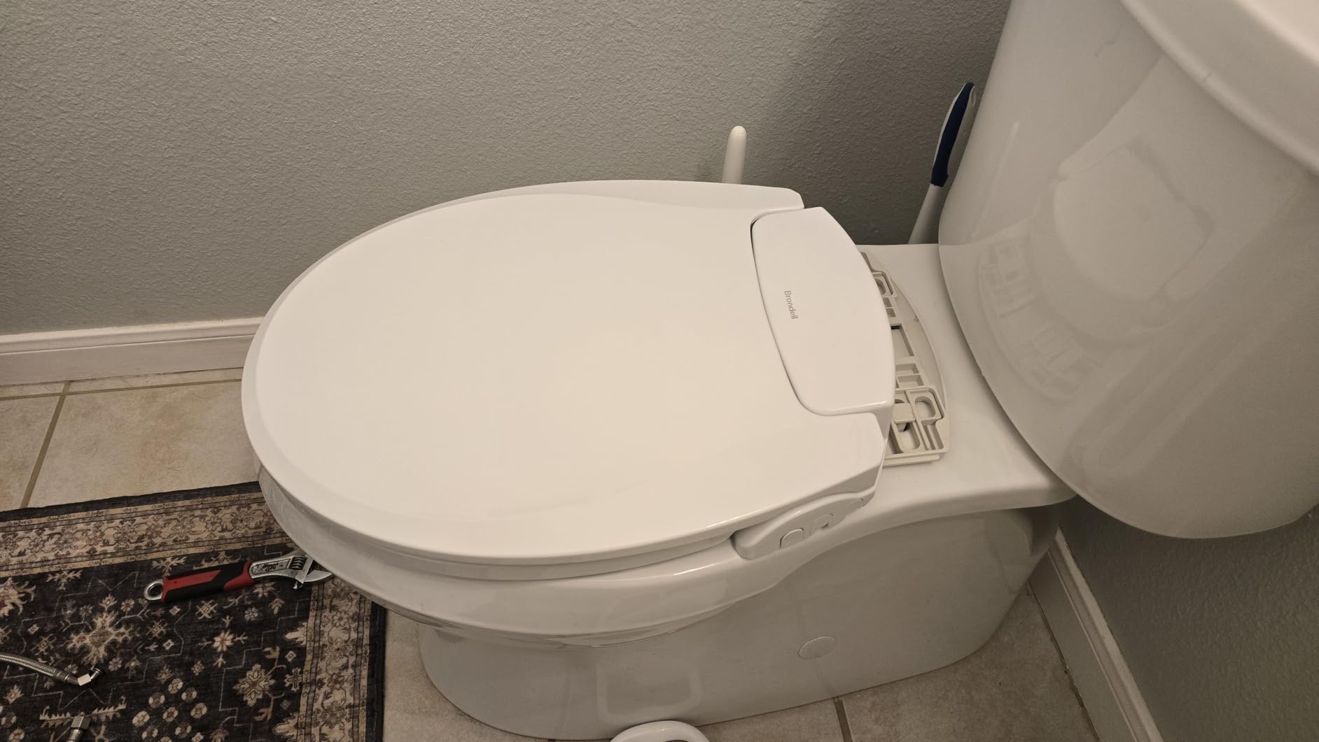 Brondell Bidet Toilet Seat Non-Electric Swash Ecoseat, Fits Elongated Toilets, White - Dual Nozzle System, Ambient Water Temperature - Bidet with Easy Installation customer photo 2