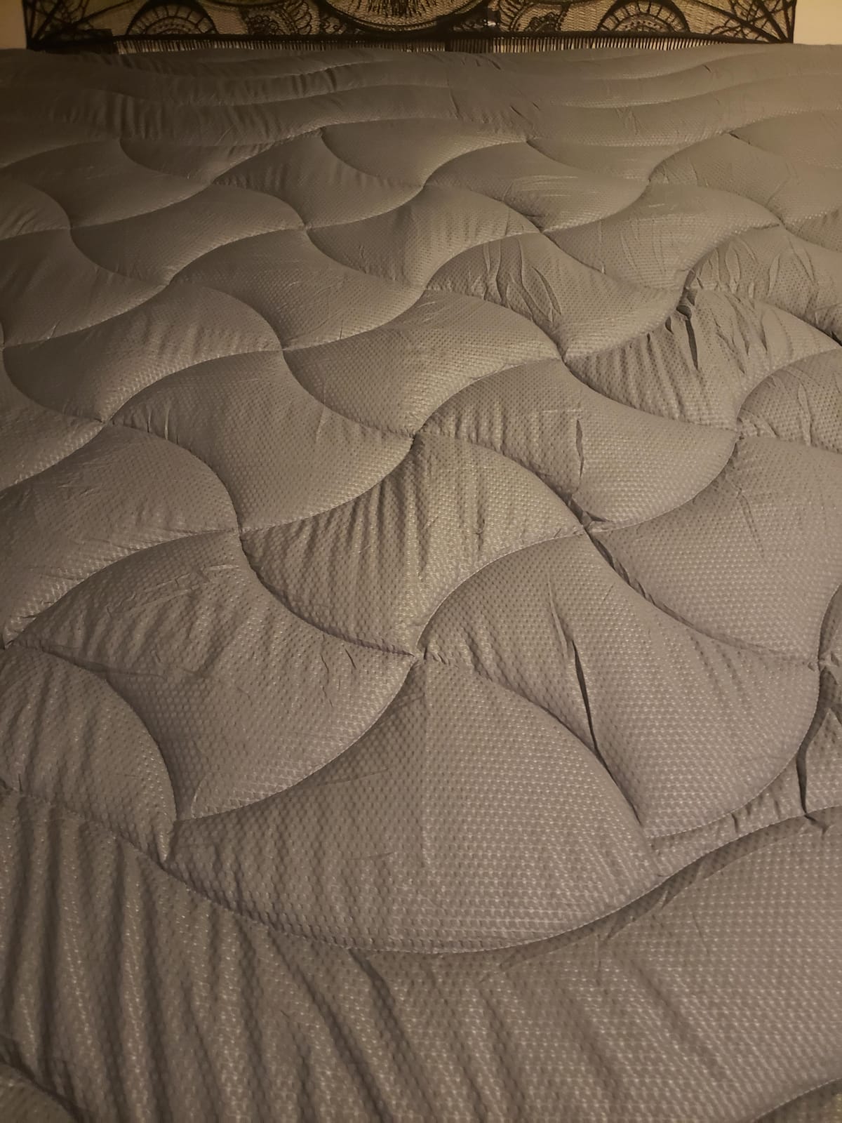 SLEEP ZONE Cooling Queen Mattress Topper, Premium Zoned Cool Mattress Pad Cover, Padded Mattress Protector Breathable Washable, Deep Pocket 8-21