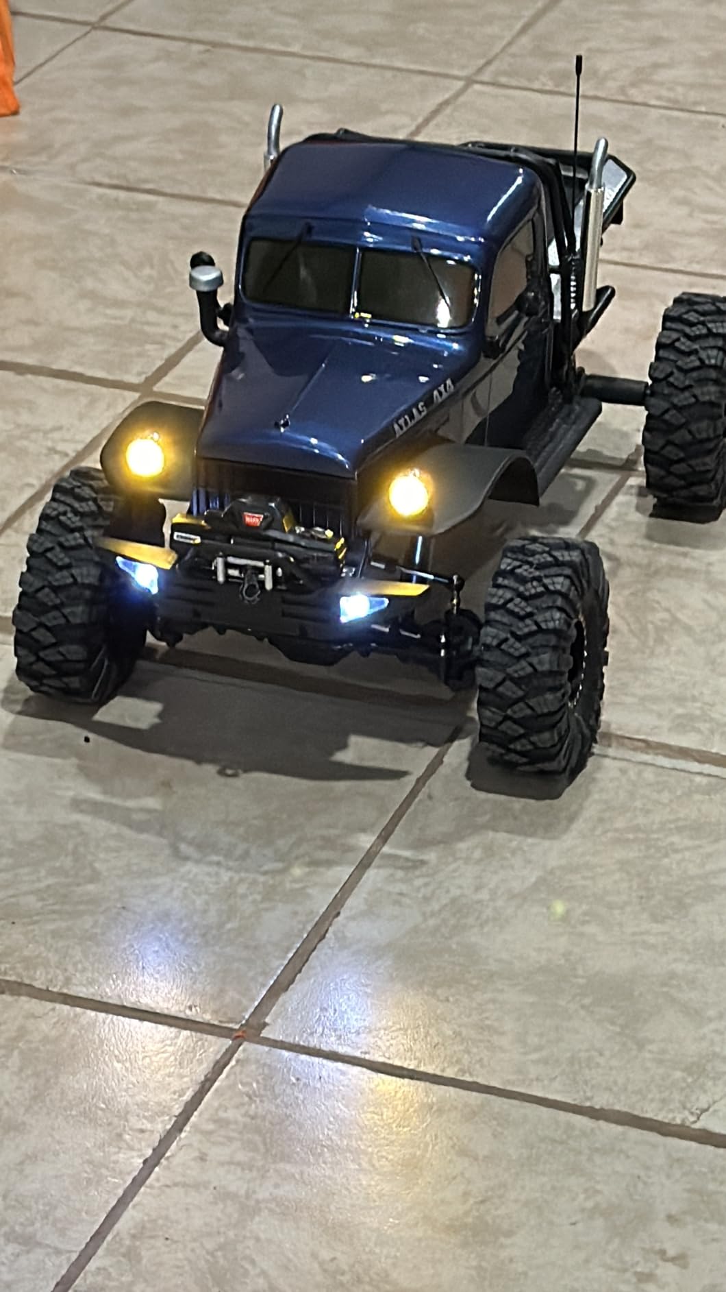 Rc Car Automatic Winch, Universal 1/8 Scale Rc Model Vehicle Crawler Car Accessory Dualmotor Winch with Wireless Remote Controller for/Hsp/Redcat customer photo 1