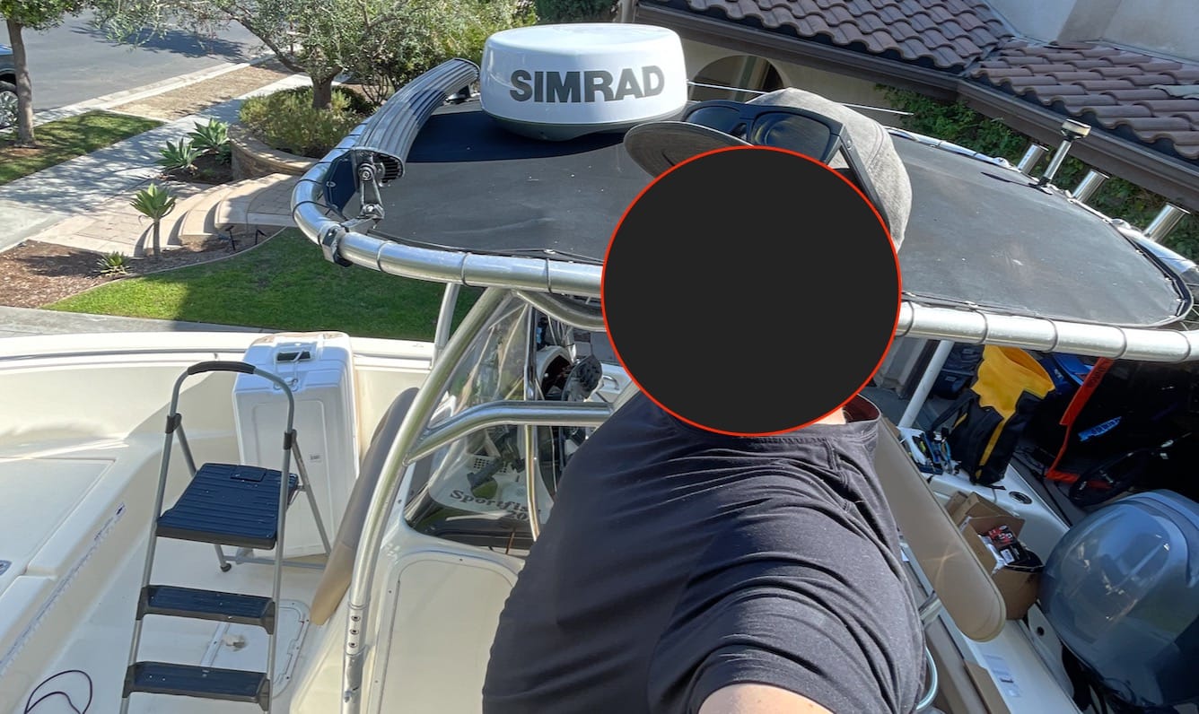 Simrad HALO20+ 36 NM 20-inch Pulse Compression Radar, 60 RPM, with Collision Avoidance and VelocityTrack, Dual Range Doppler Technology Built-in customer photo 2