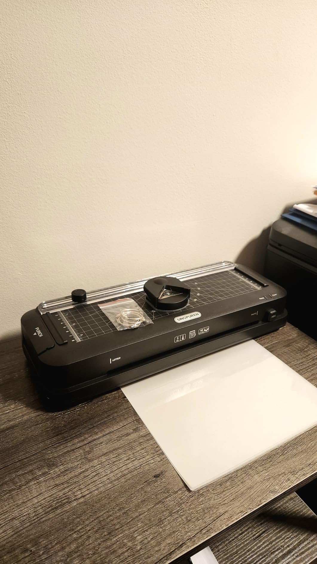 9-Inch Laminator Machine with Trimmer, 10 Pouches customer photo 2