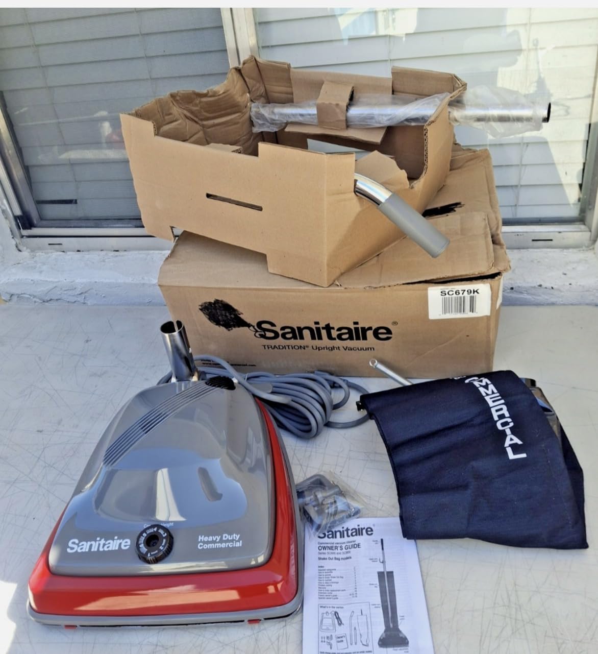 SC679K Tradition Upright Commercial Bagged Vacuum, Red customer photo 1