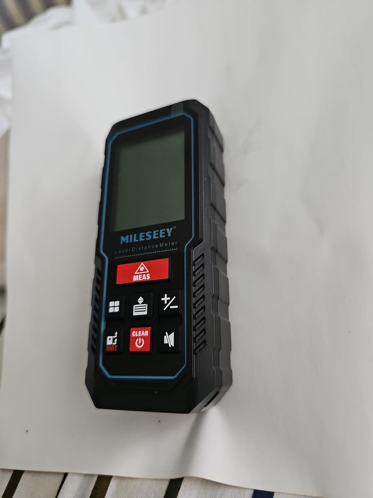 MILESEEY Laser Measure, 229ft Laser Measuring Tool with Angle Sensor, 2mm Accuracy, Distance/Area/Volume/Pythagorean Measurement, 2 LCD Backlit, Ft/In/Ft+In/M Unit Switching, Battery Included customer photo 1